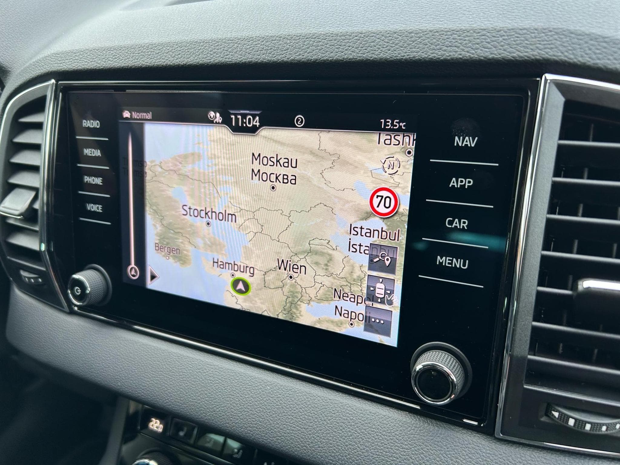 Skoda Karoq Selection (2026) - Foto 12