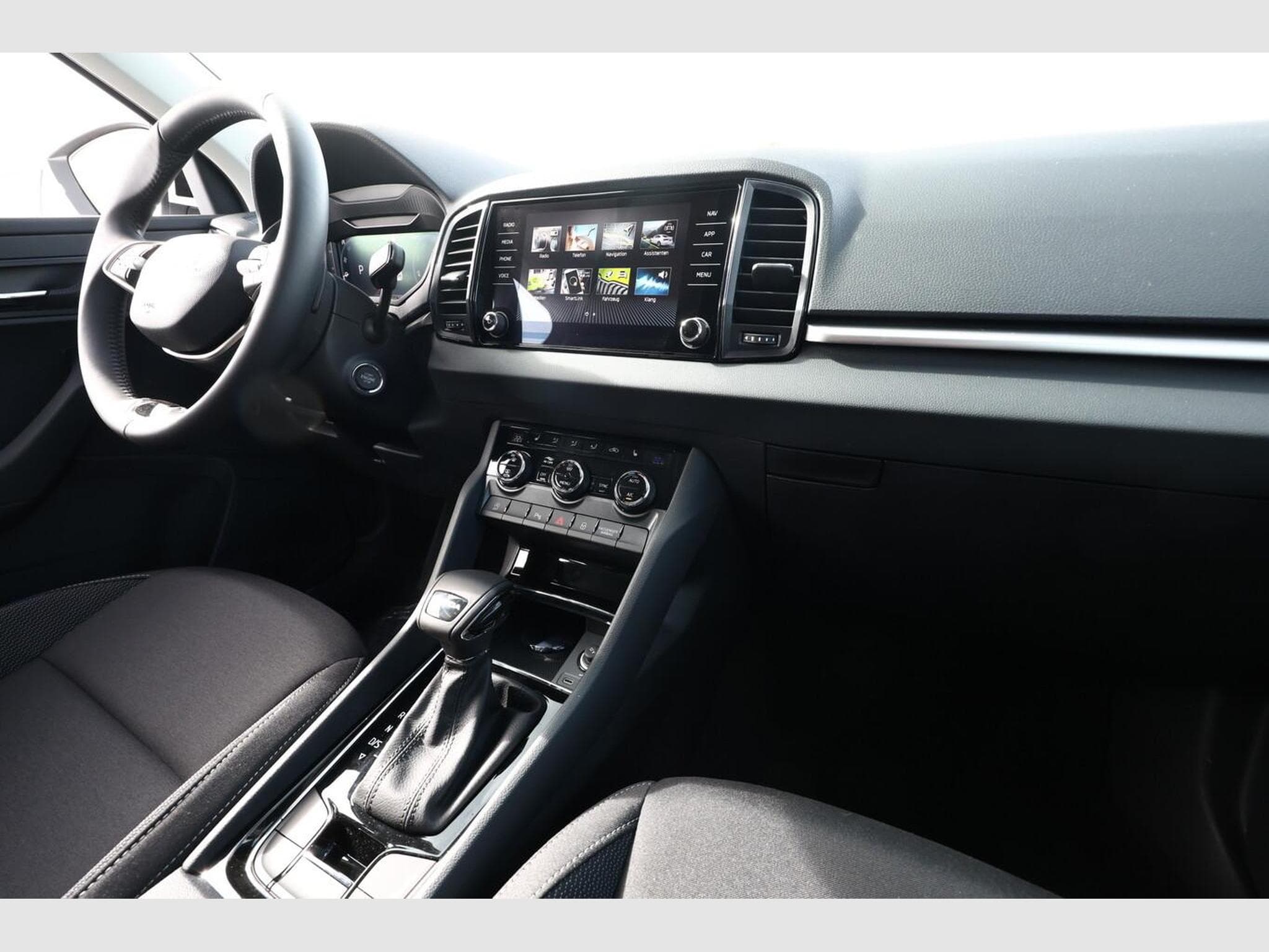 Skoda Karoq Selection (2026) - Foto 9