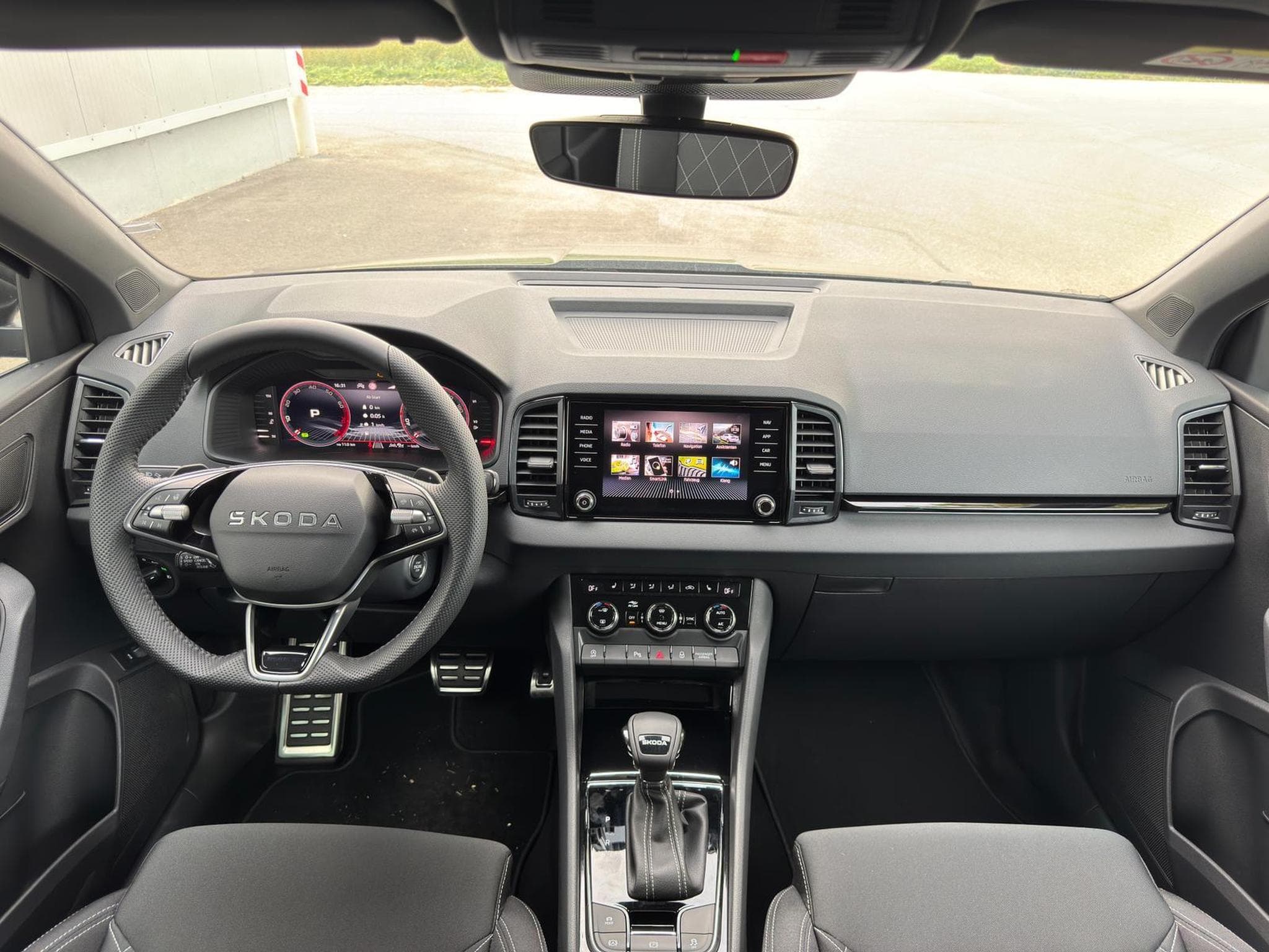 Skoda Karoq Sportline (2026) - Foto 14