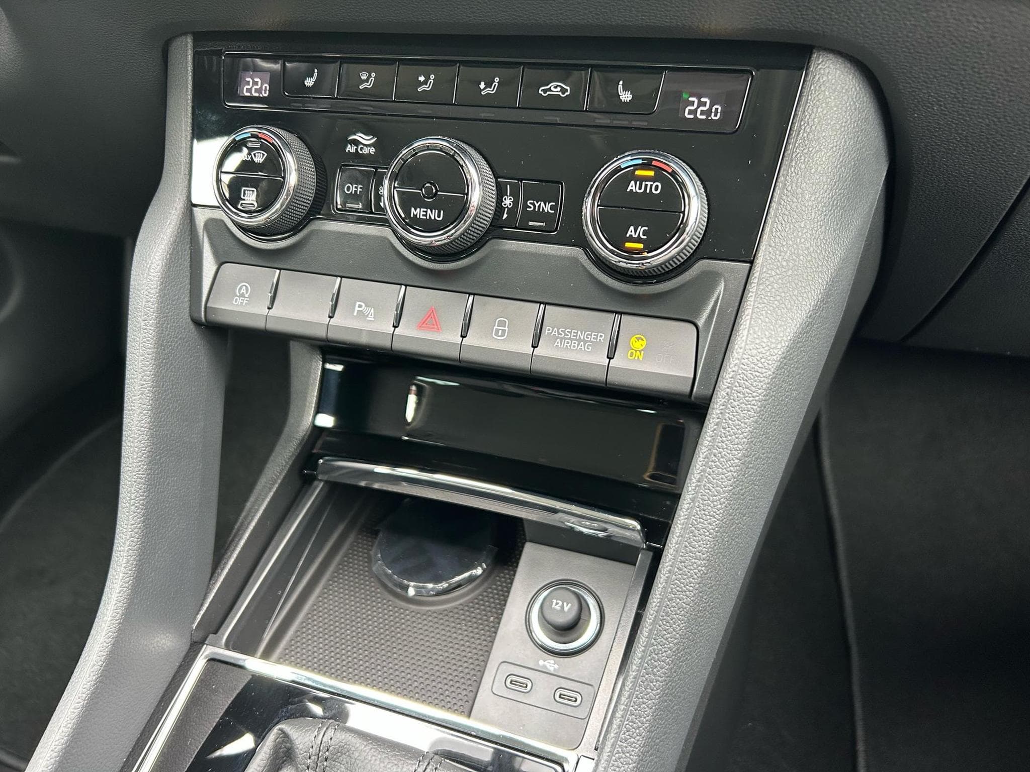 Skoda Karoq Selection (2026) - Foto 8