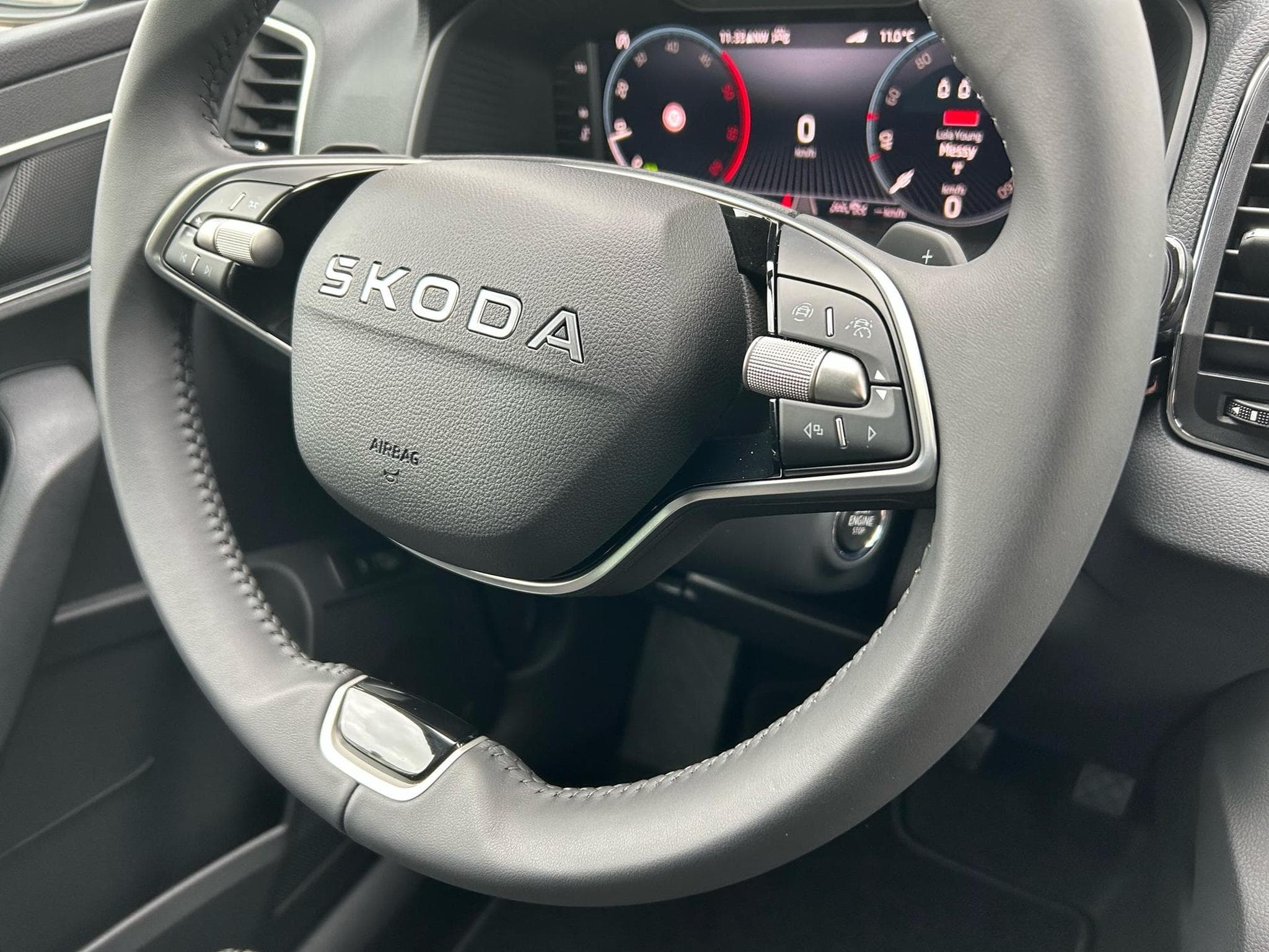 Skoda Karoq Selection (2026) - Foto 7