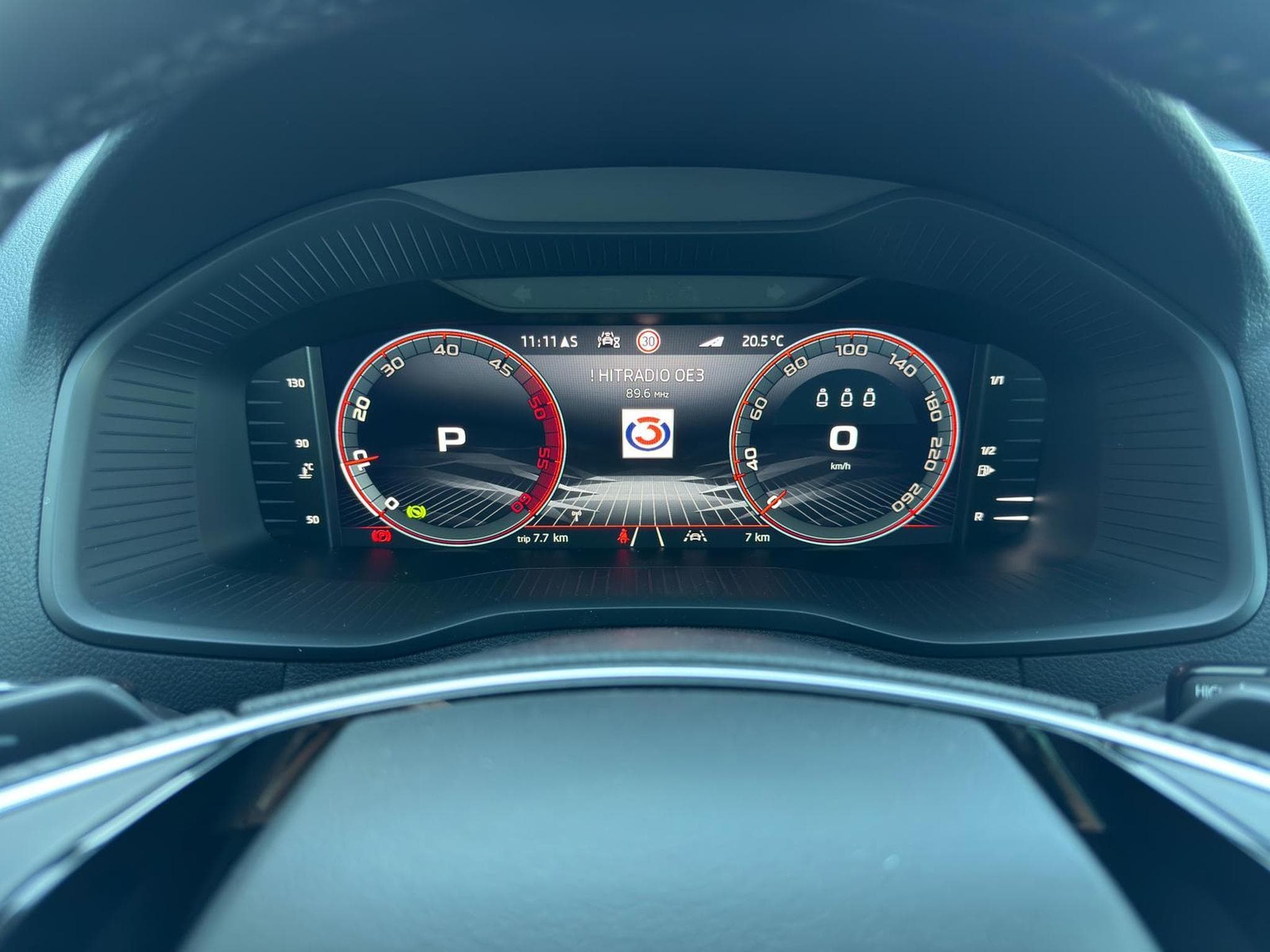 Skoda Karoq Sportline (2026) - Foto 16