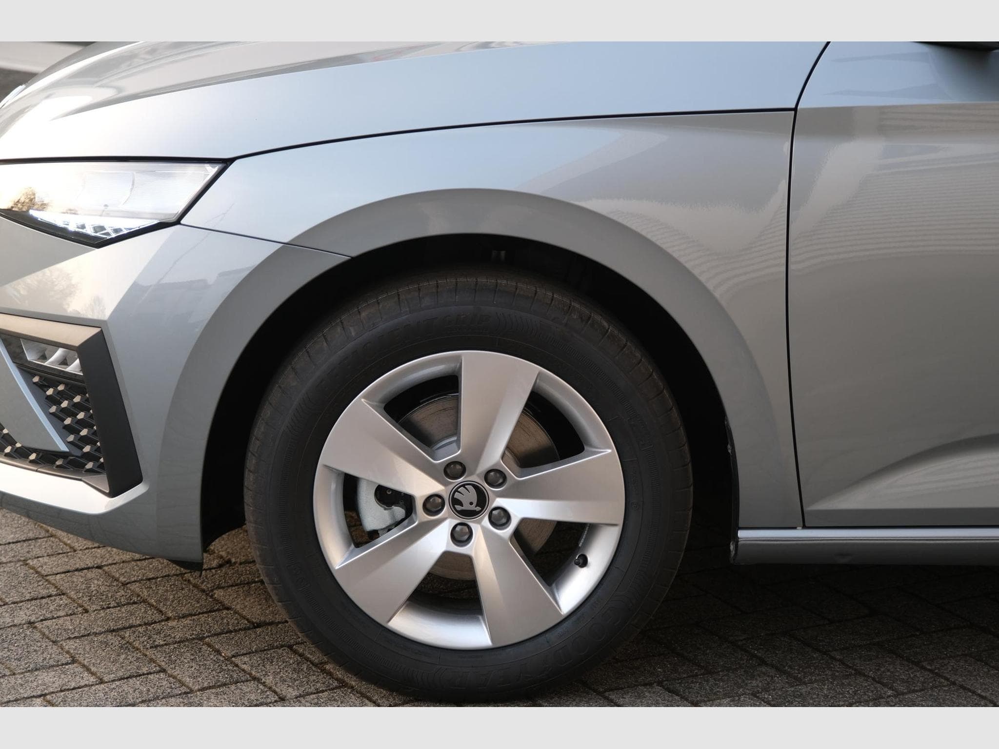 Skoda Scala 1.0 TSI DSG (2026) - Foto 15