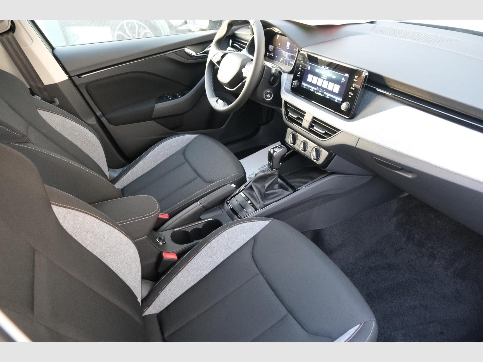Skoda Scala 1.0 TSI DSG (2026) - Foto 20