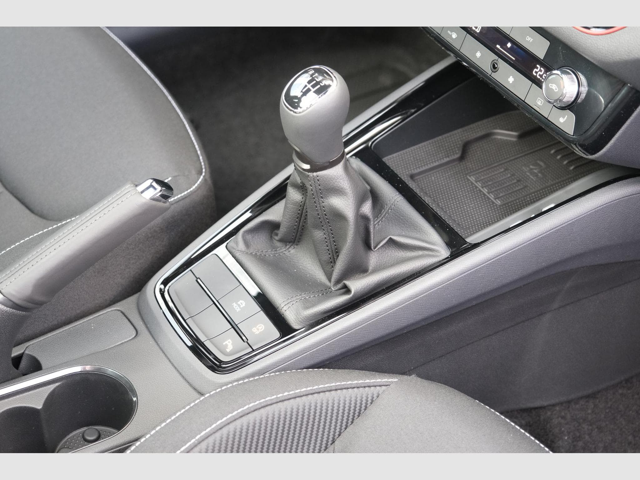 Skoda Kamiq Monte Carlo (2026) - Foto 22