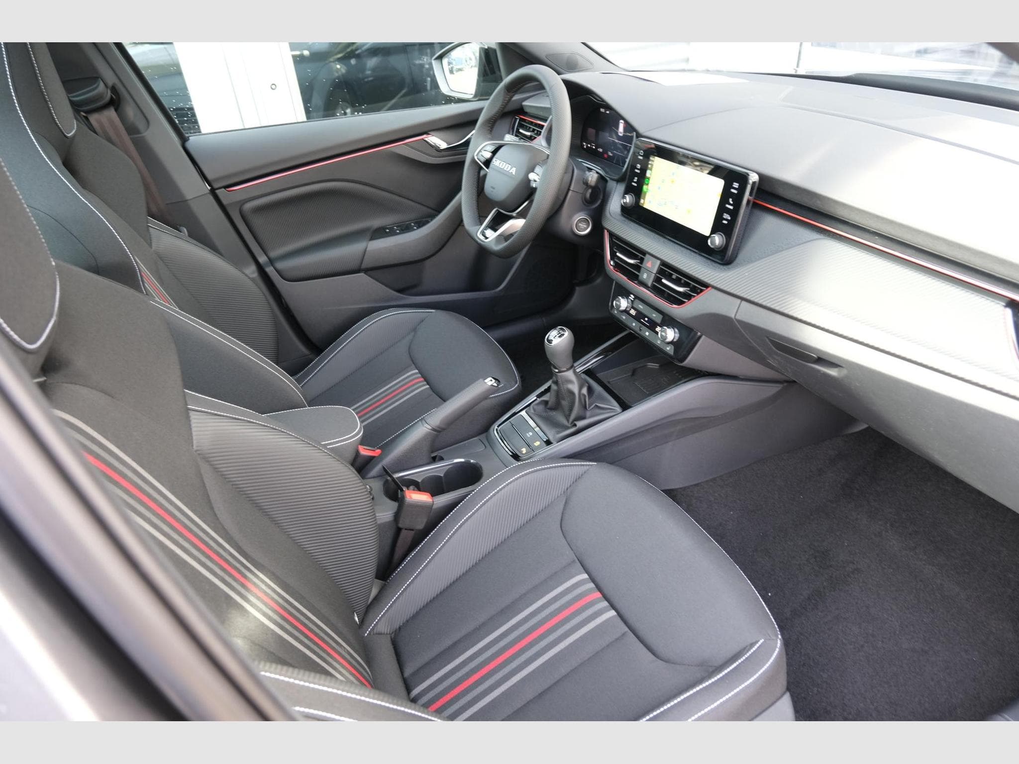 Skoda Kamiq Monte Carlo (2026) - Foto 24