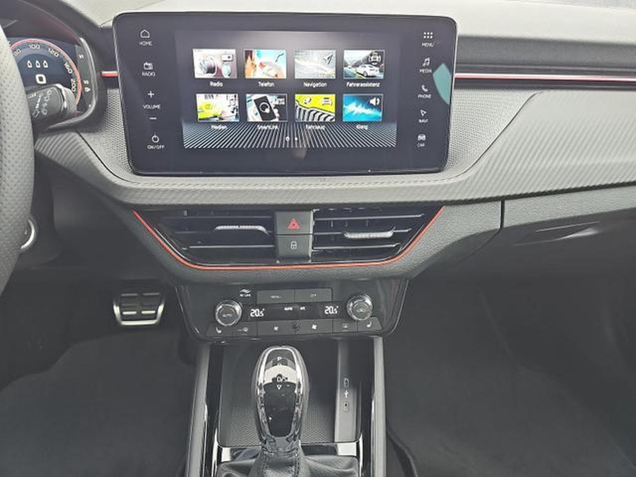 Skoda Kamiq Monte Carlo (2026) - Foto 12