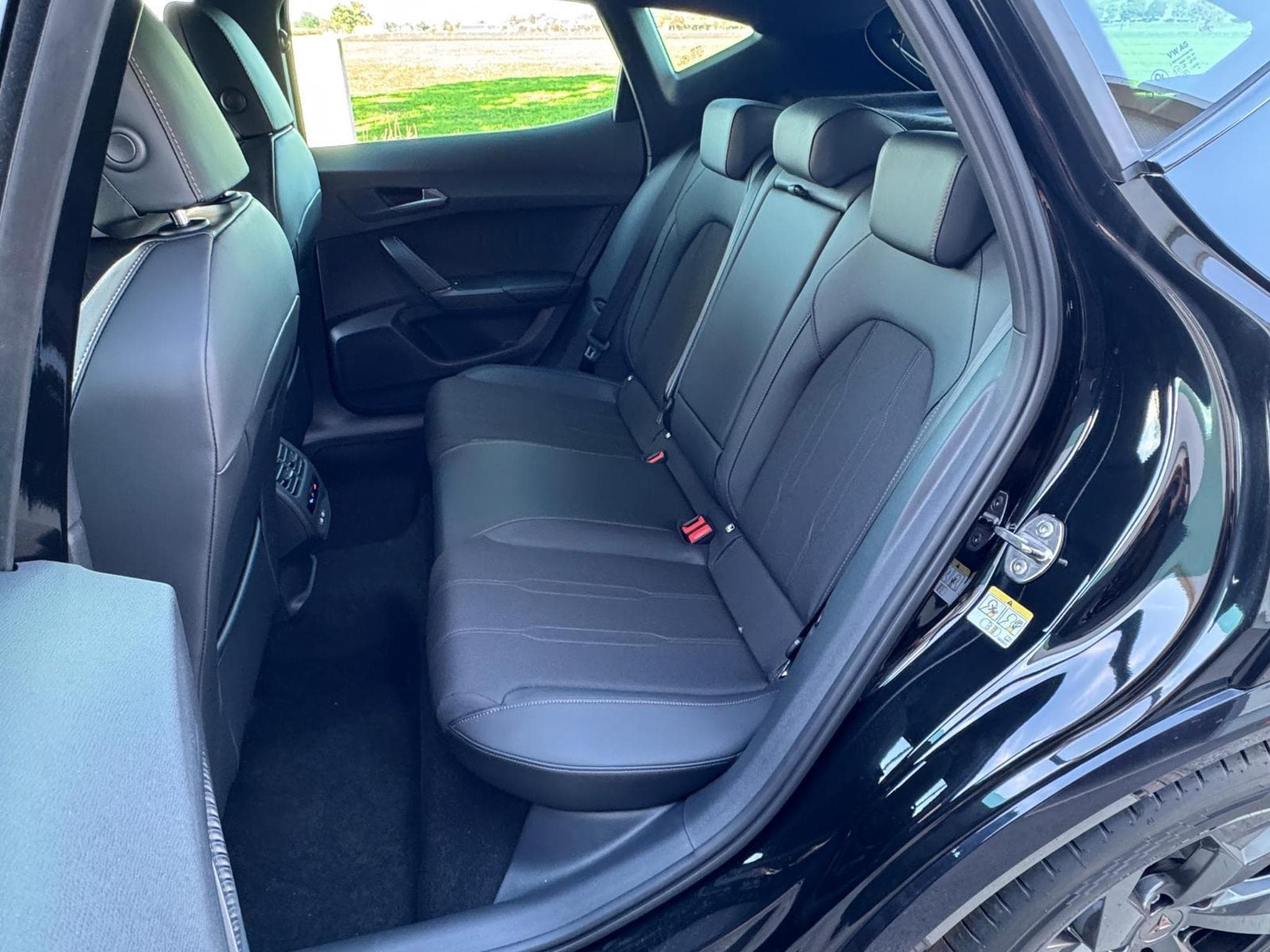 Cupra Formentor 1.5 TSI e-Hybrid 150 kW (2026) - Foto 19