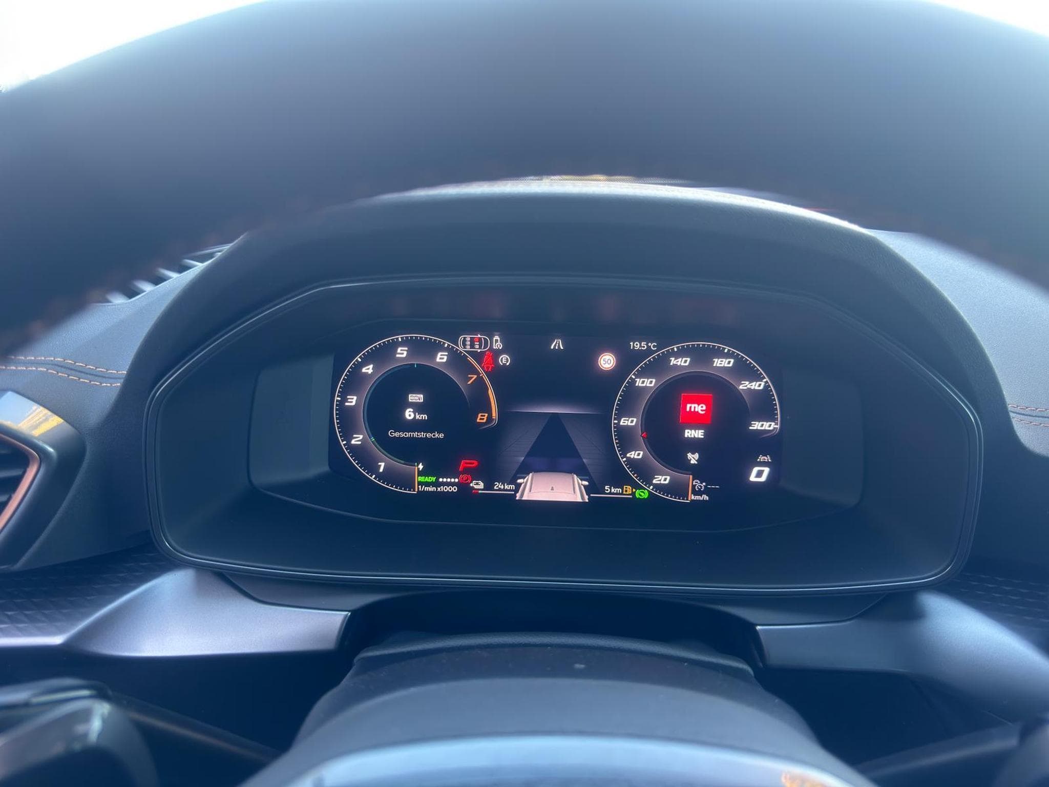 Cupra Formentor 1.5 TSI e-Hybrid 150 kW (2026) - Foto 16