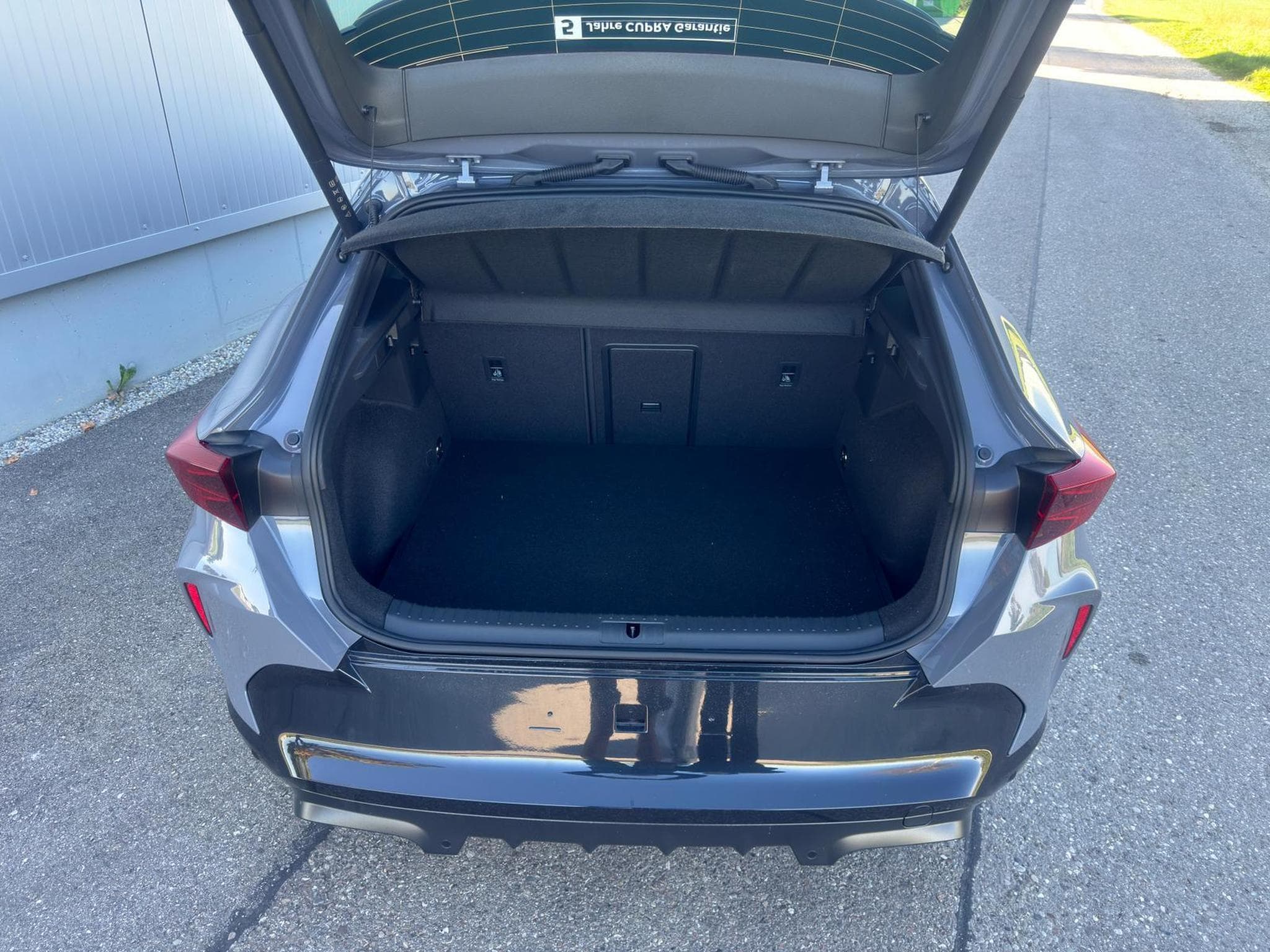 Cupra Formentor 1.5 TSI e-Hybrid 150 kW (2026) - Foto 8