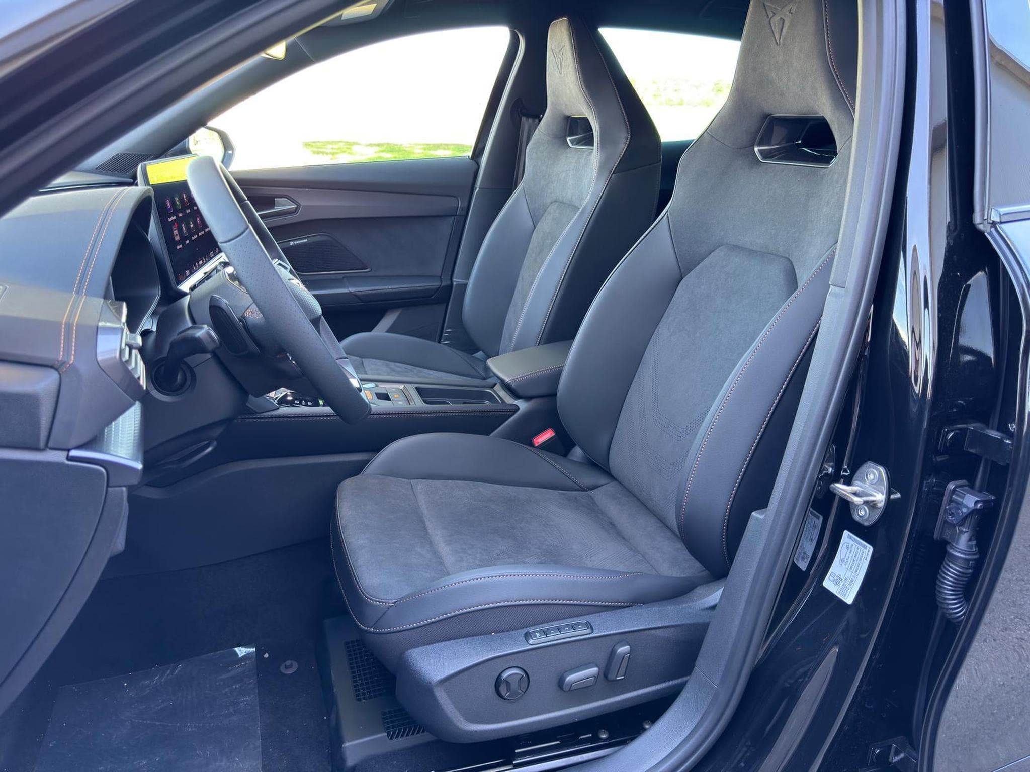 Cupra Formentor 1.5 TSI e-Hybrid 150 kW (2026) - Foto 18