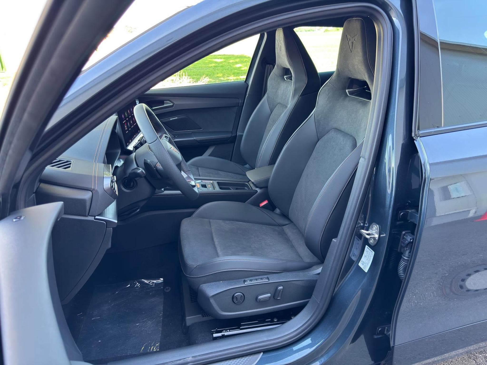 Cupra Formentor 1.5 TSI e-Hybrid 150 kW (2026) - Foto 16