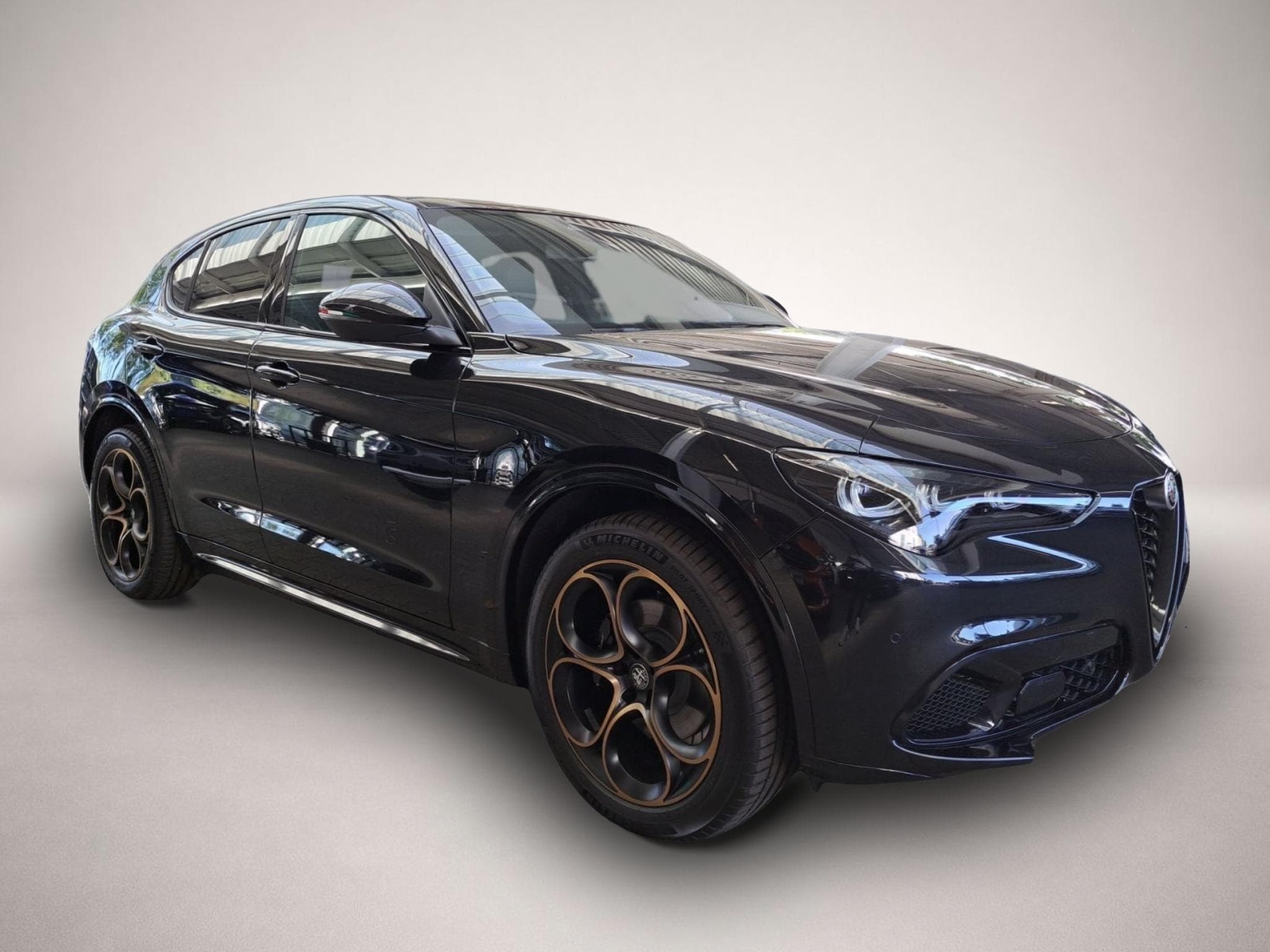 Alfa-Romeo Stelvio (2025) - Photo 2