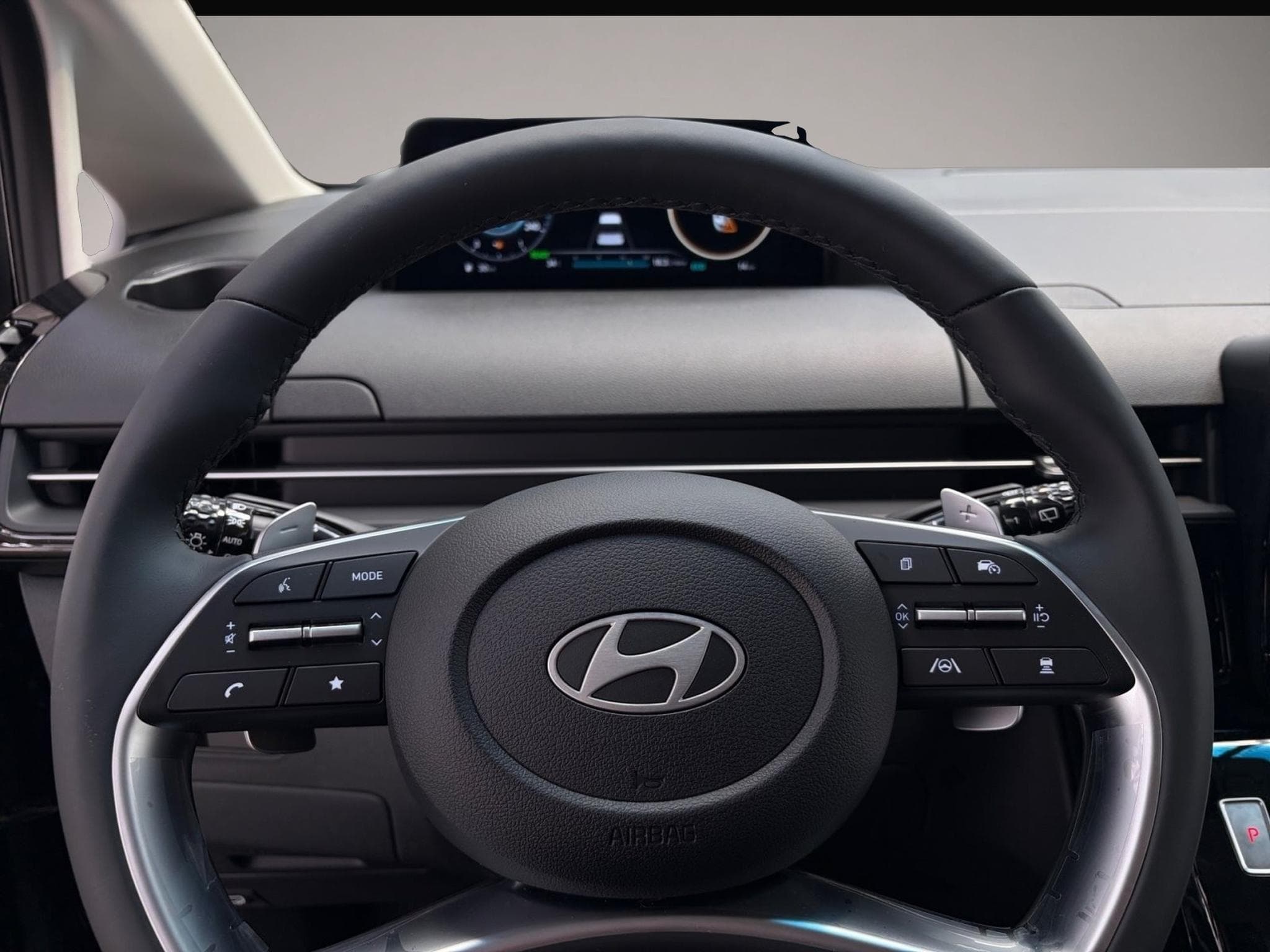 Hyundai Staria (2026) - Photo 6