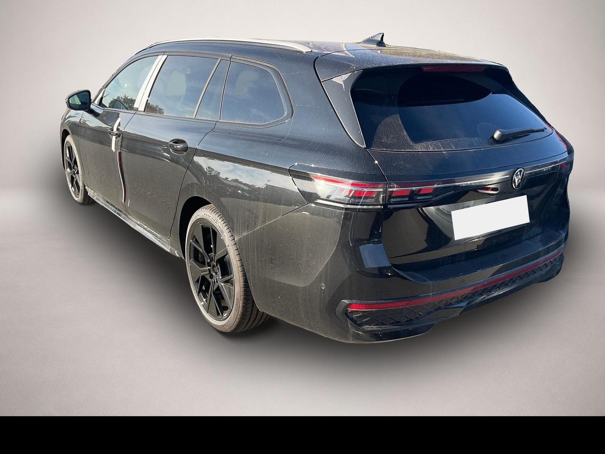 VW Passat (2025) - Photo 3