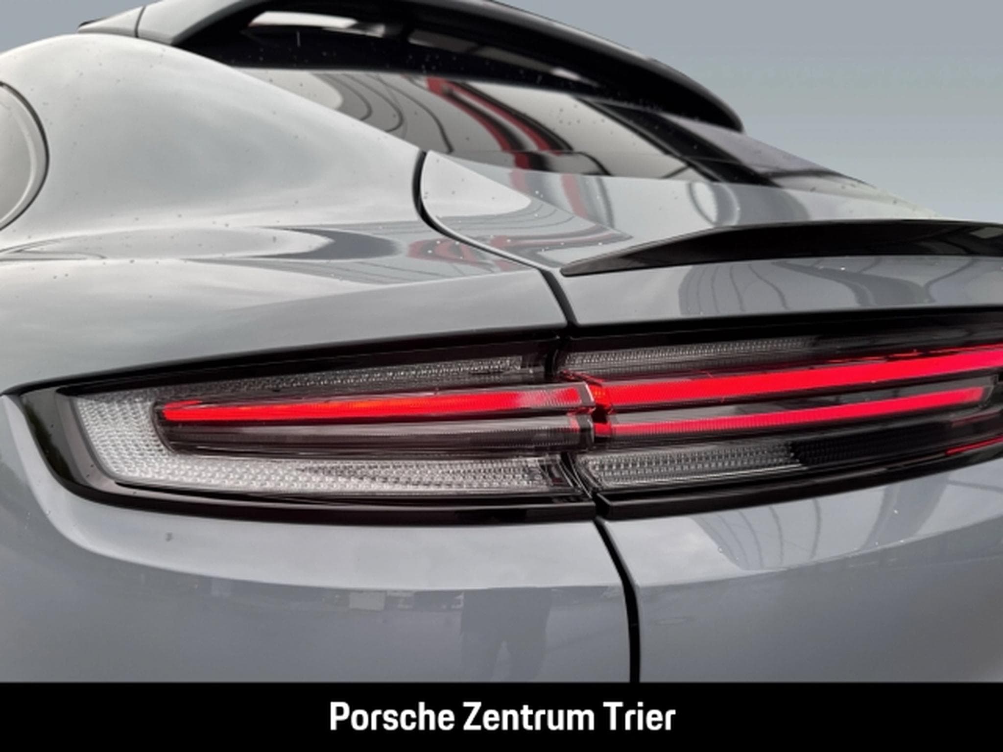 Porsche Cayenne Coupe (2025) - Photo 14