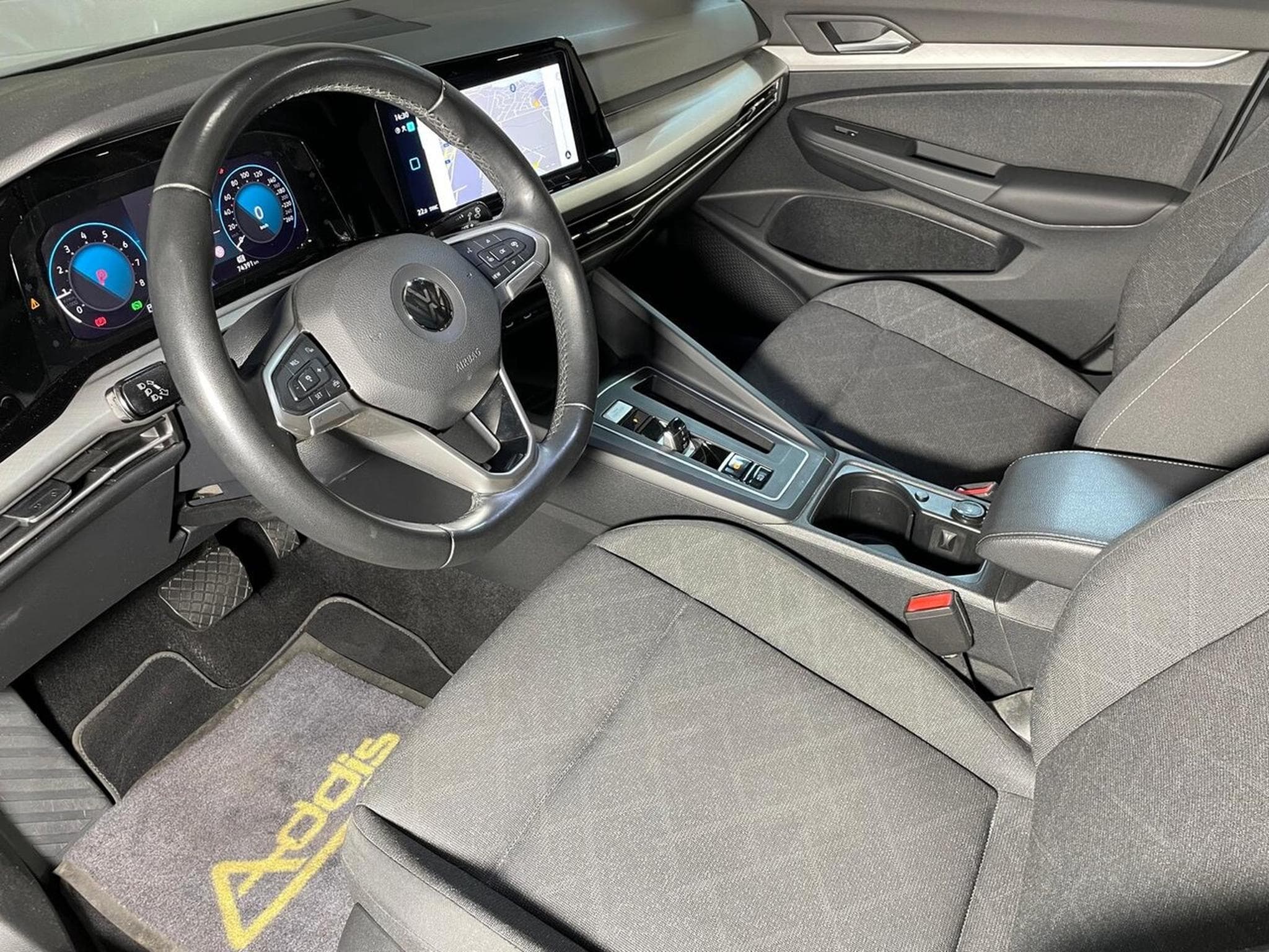 VW Golf VIII 1.0 TSI 110 DSG GPS CARPLAY VIRTUAL COCKPIT (2023) - Foto 7