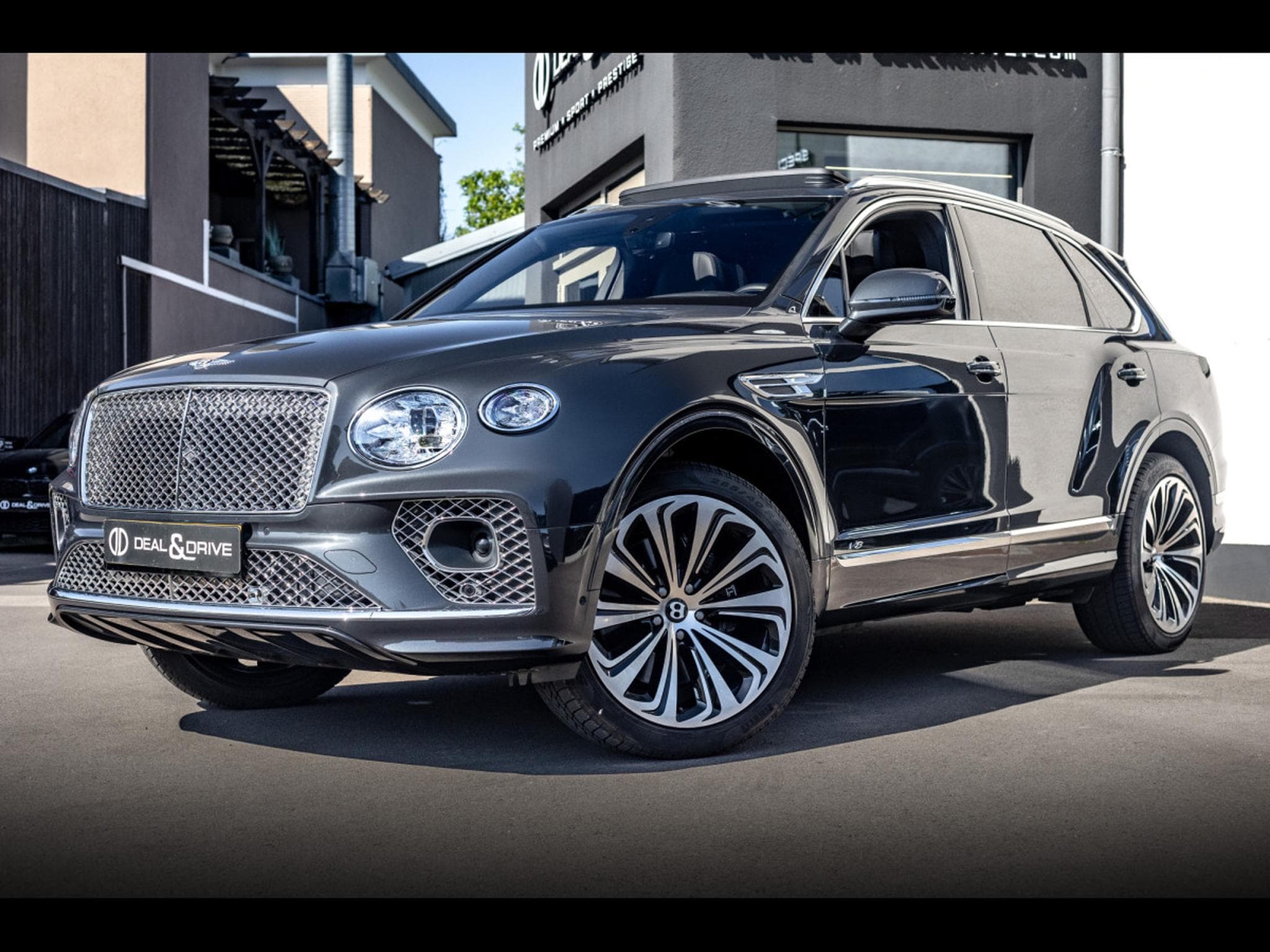 Bentley Bentayga 4.0 V8 (550 CH) - TITANE GREY METALLIC - MULLINER SPECIFICAT (2022) - Foto 1