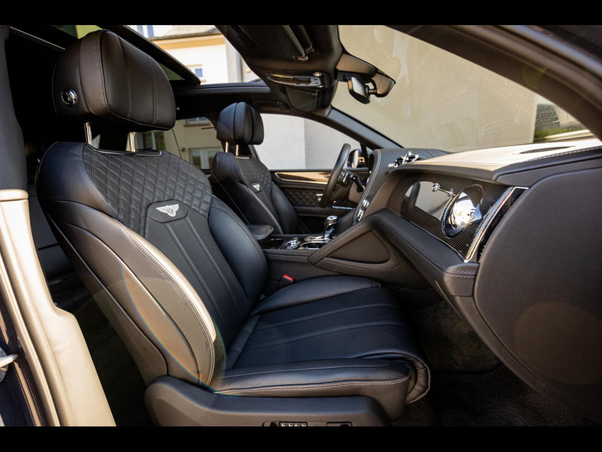 Bentley Bentayga 4.0 V8 (550 CH) - TITANE GREY METALLIC - MULLINER SPECIFICAT (2022) - Foto 21