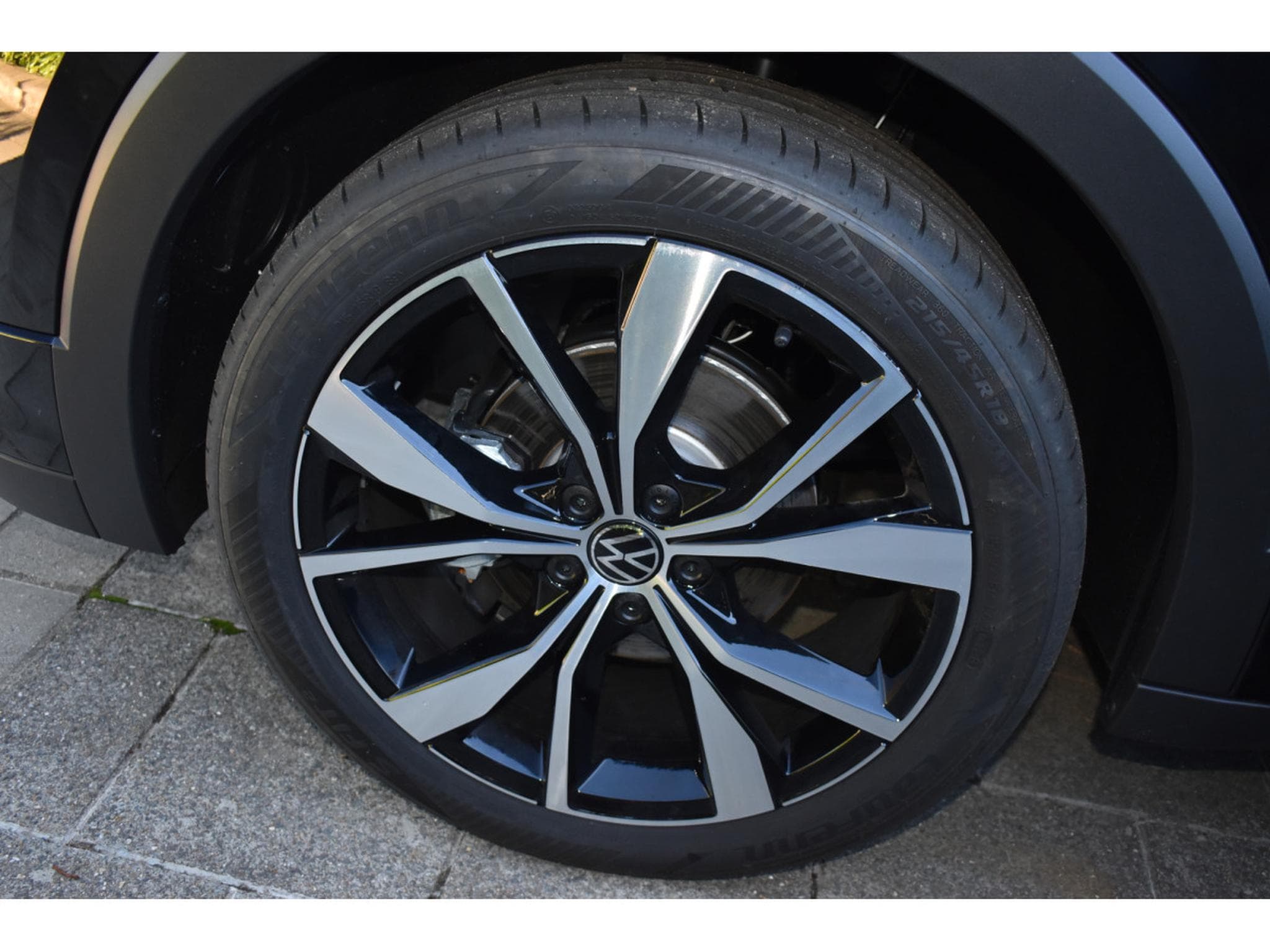 VW T-Cross R-Line 1,5 TSI 150 DSG Matrix 18" AHK En Stock (2026) - Photo 18
