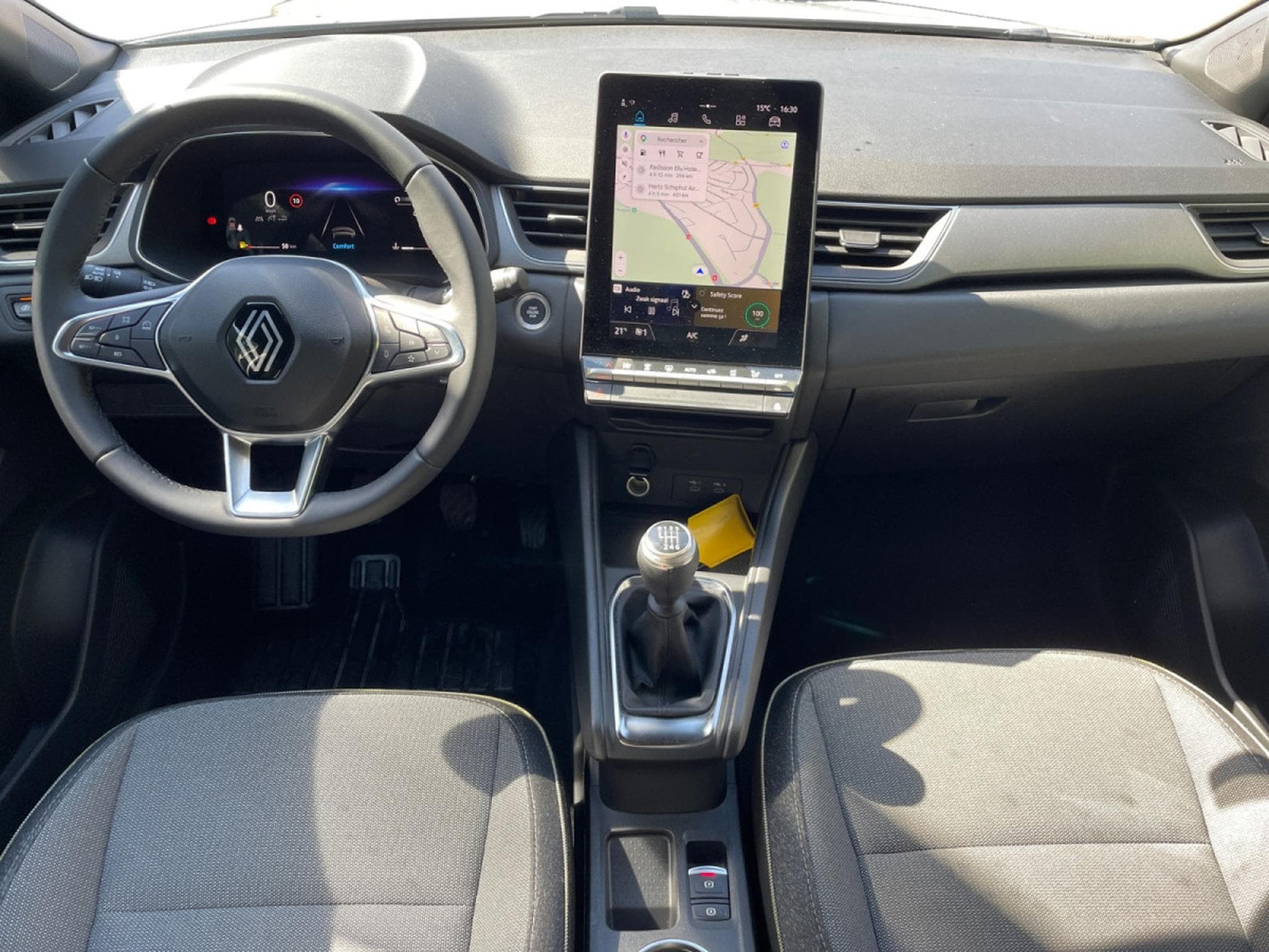 Renault Captur 1.33 TCe MHEV Techno GPF (2026) - Foto 11