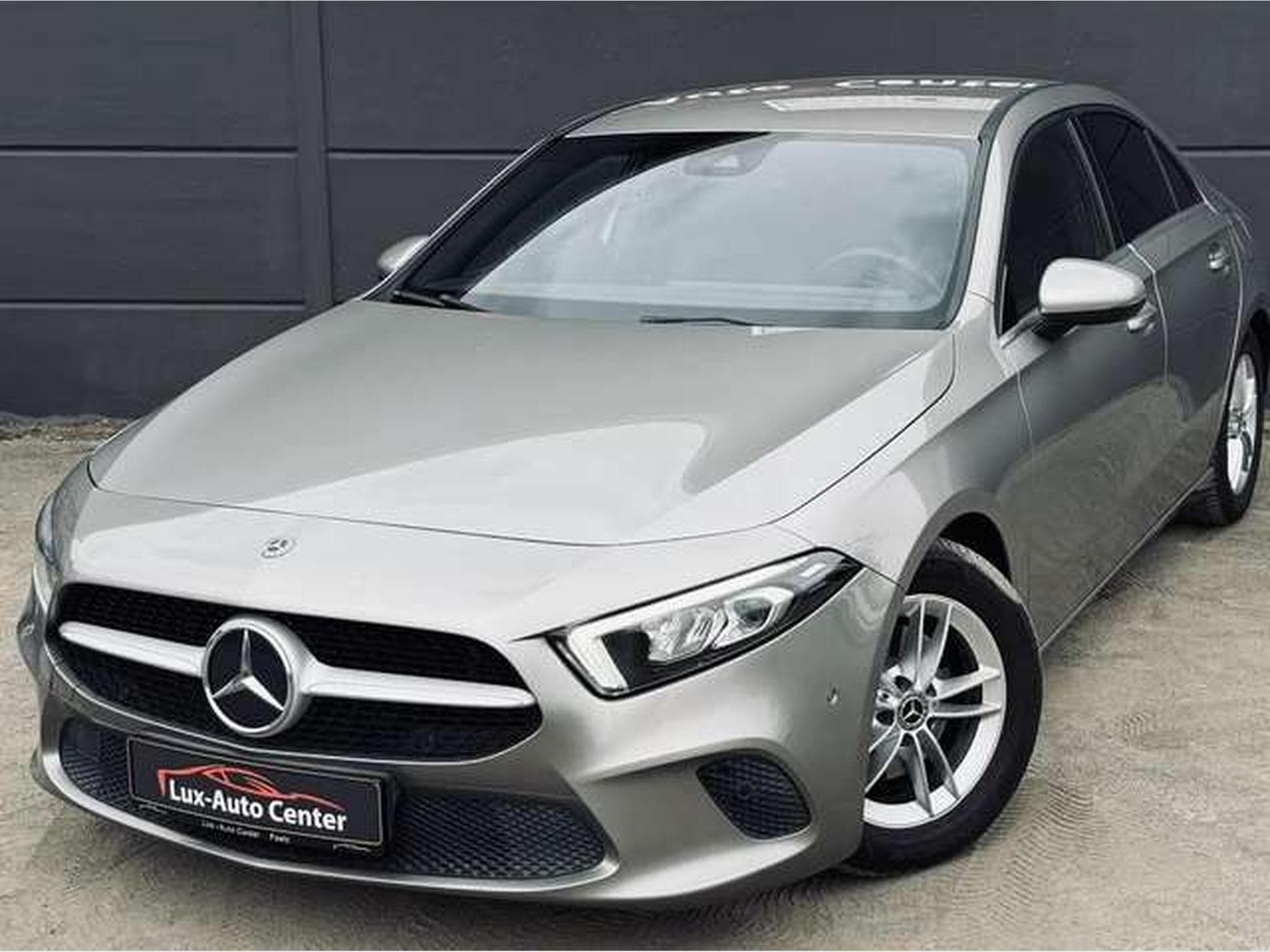 Mercedes A 180 A 180 d Business Solution // Garantie 12 Mois✅✅✅ (2019) - Photo 2