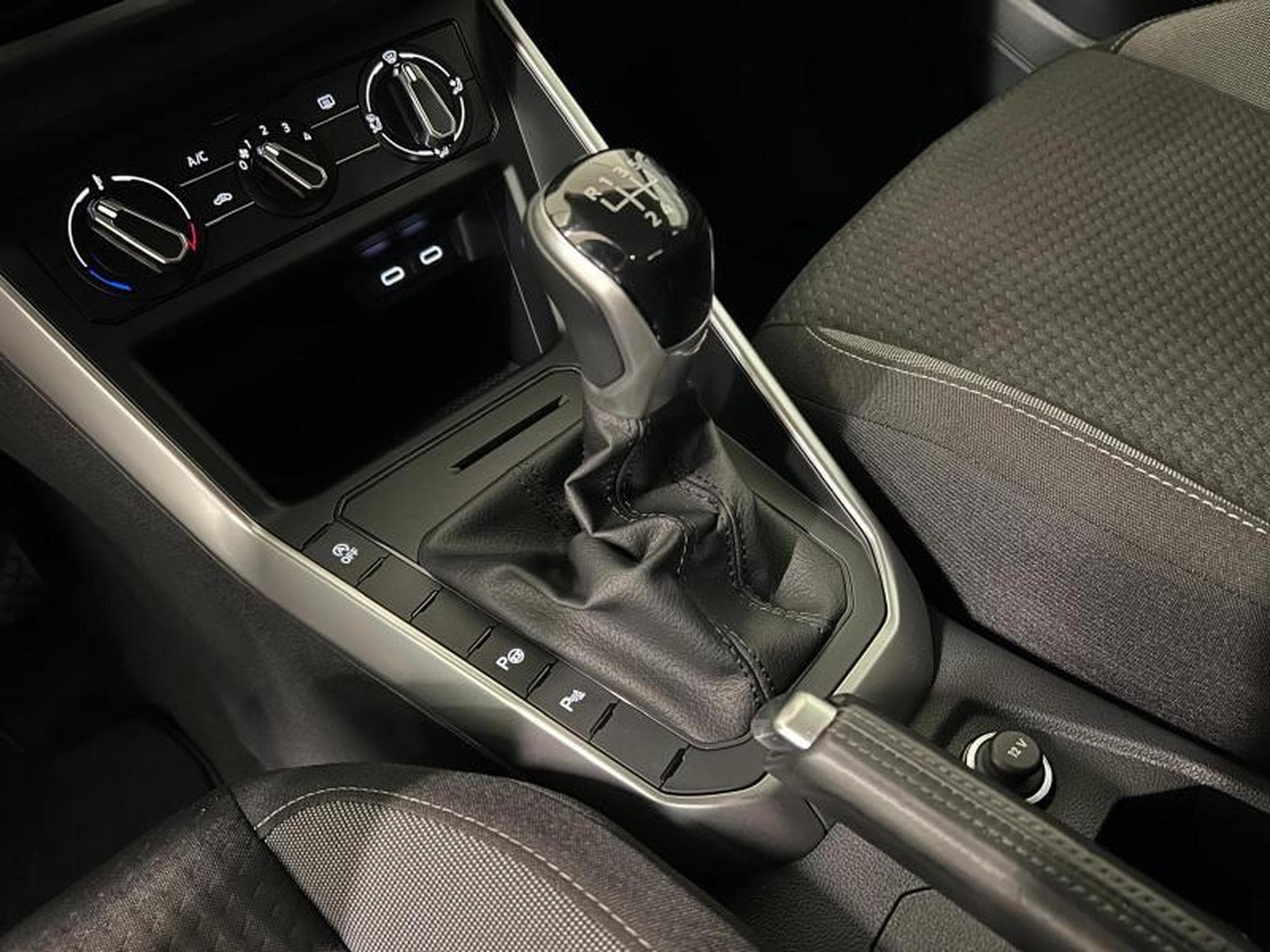 VW Polo Life (2022) - Foto 7