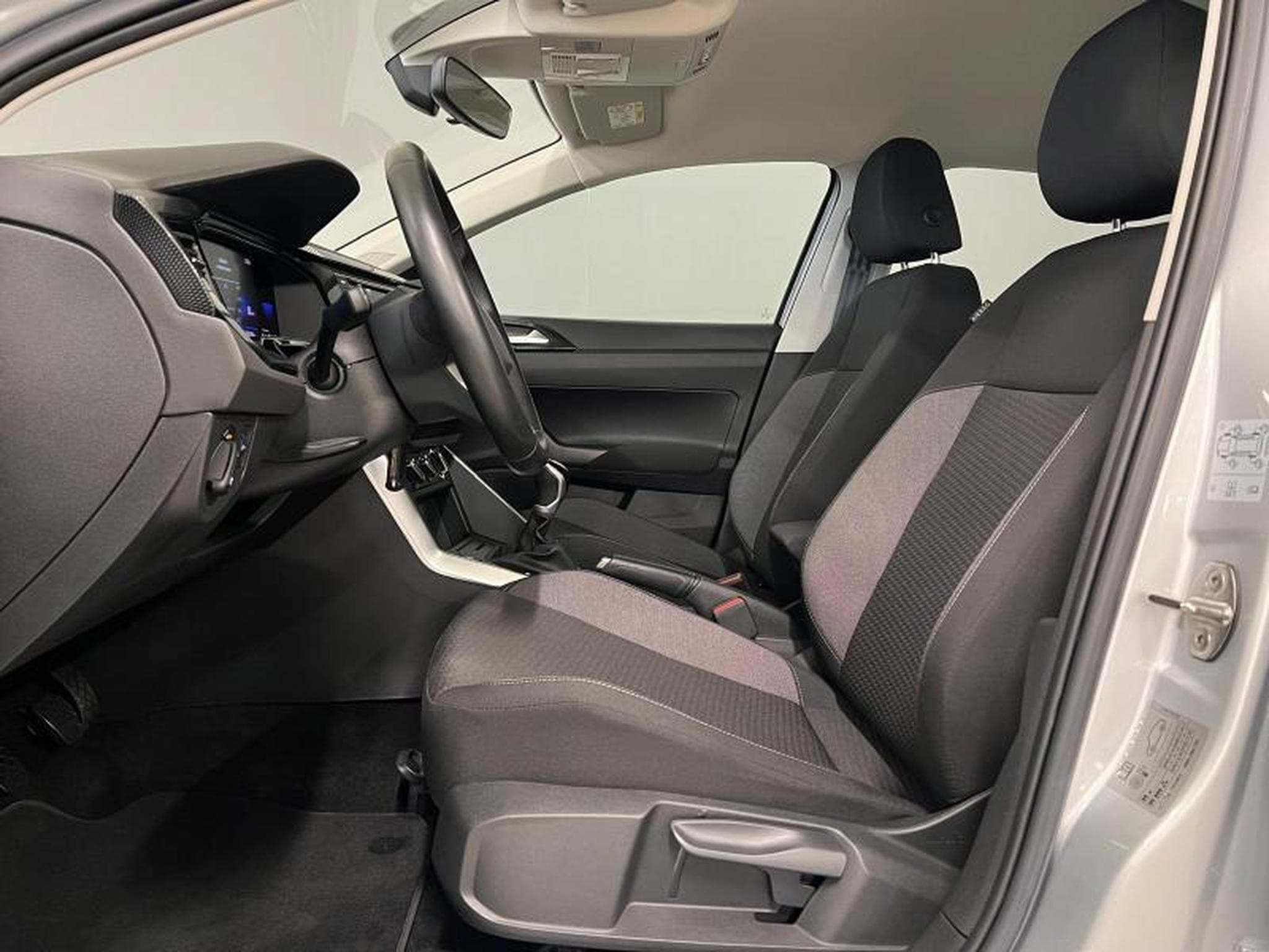 VW Polo Life (2022) - Foto 9