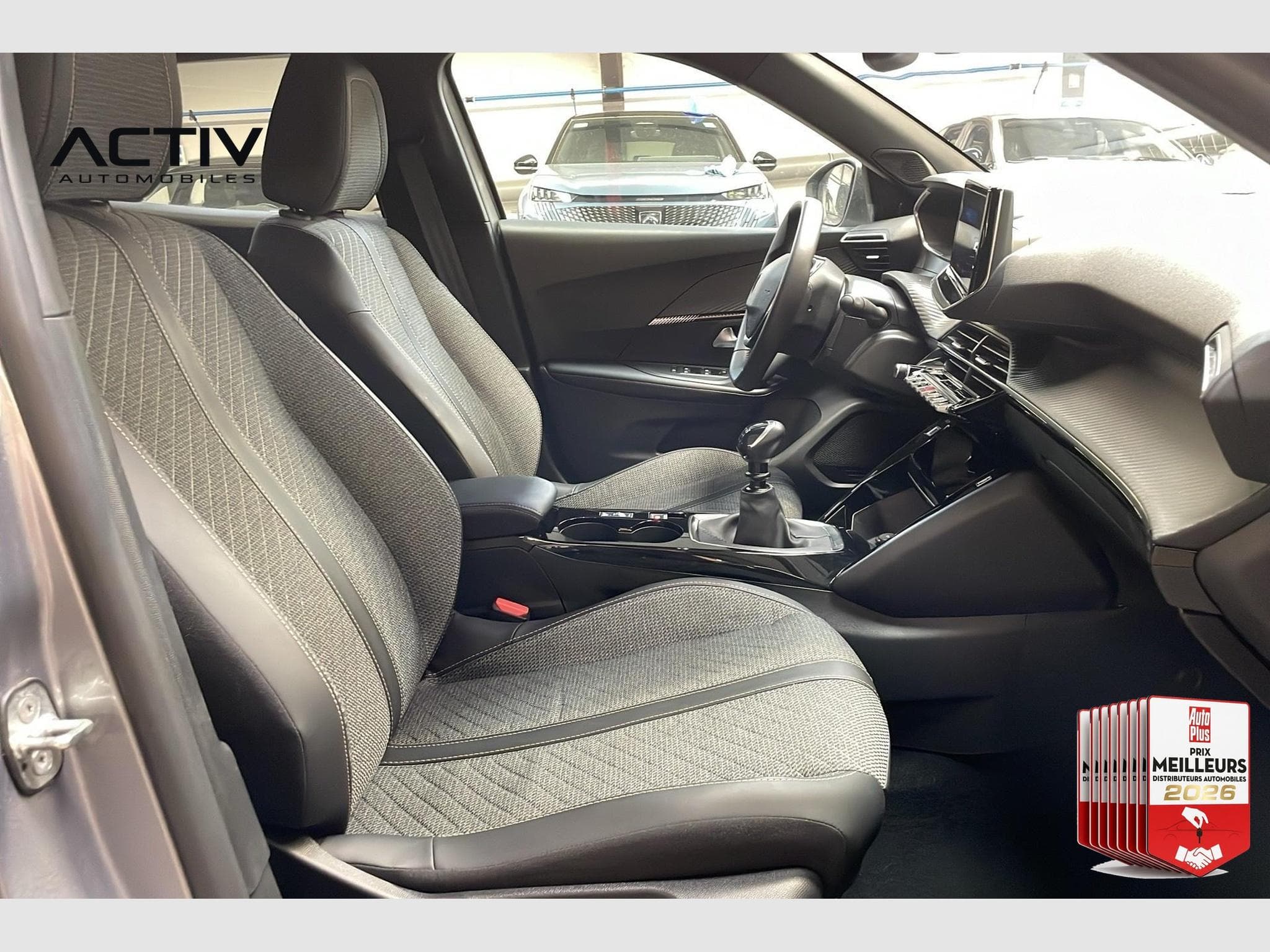 Peugeot 2008 100 S&S BVM6 Allure (2025) - Photo 9