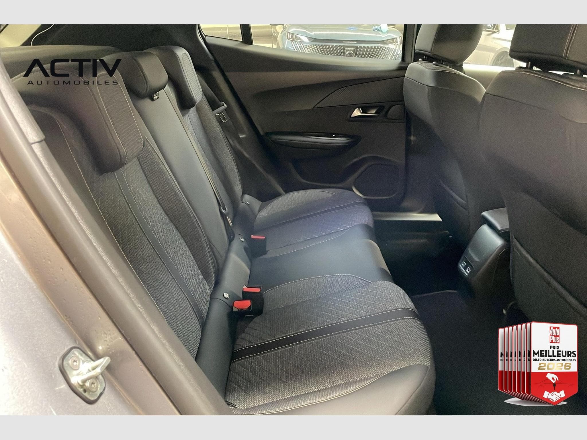 Peugeot 2008 100 S&S BVM6 Allure (2025) - Photo 10