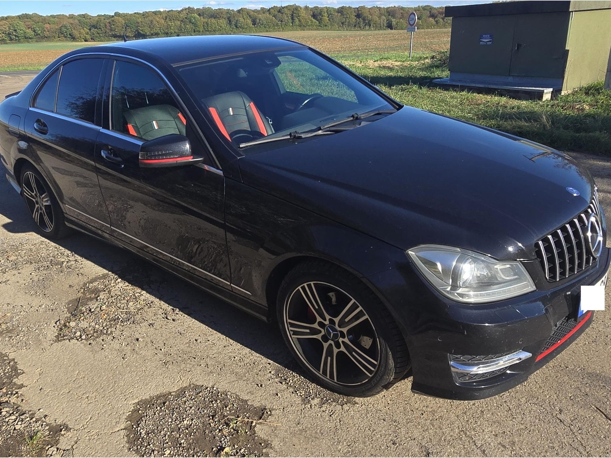 Mercedes C 250 Elegance / AMG Pack (2011) - Photo 1