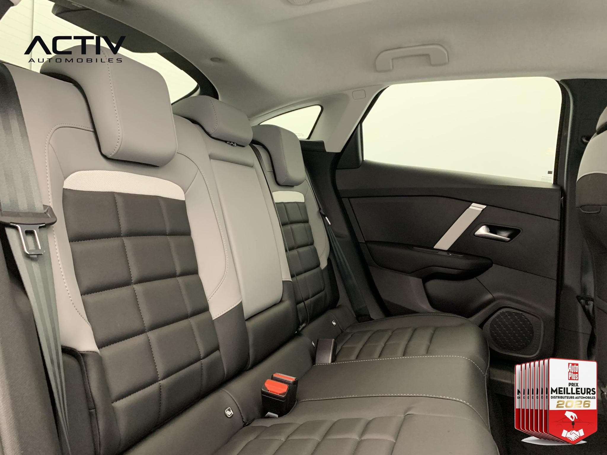Citroën C4 PureTech 130 EAT8 Max (2025) - Foto 10