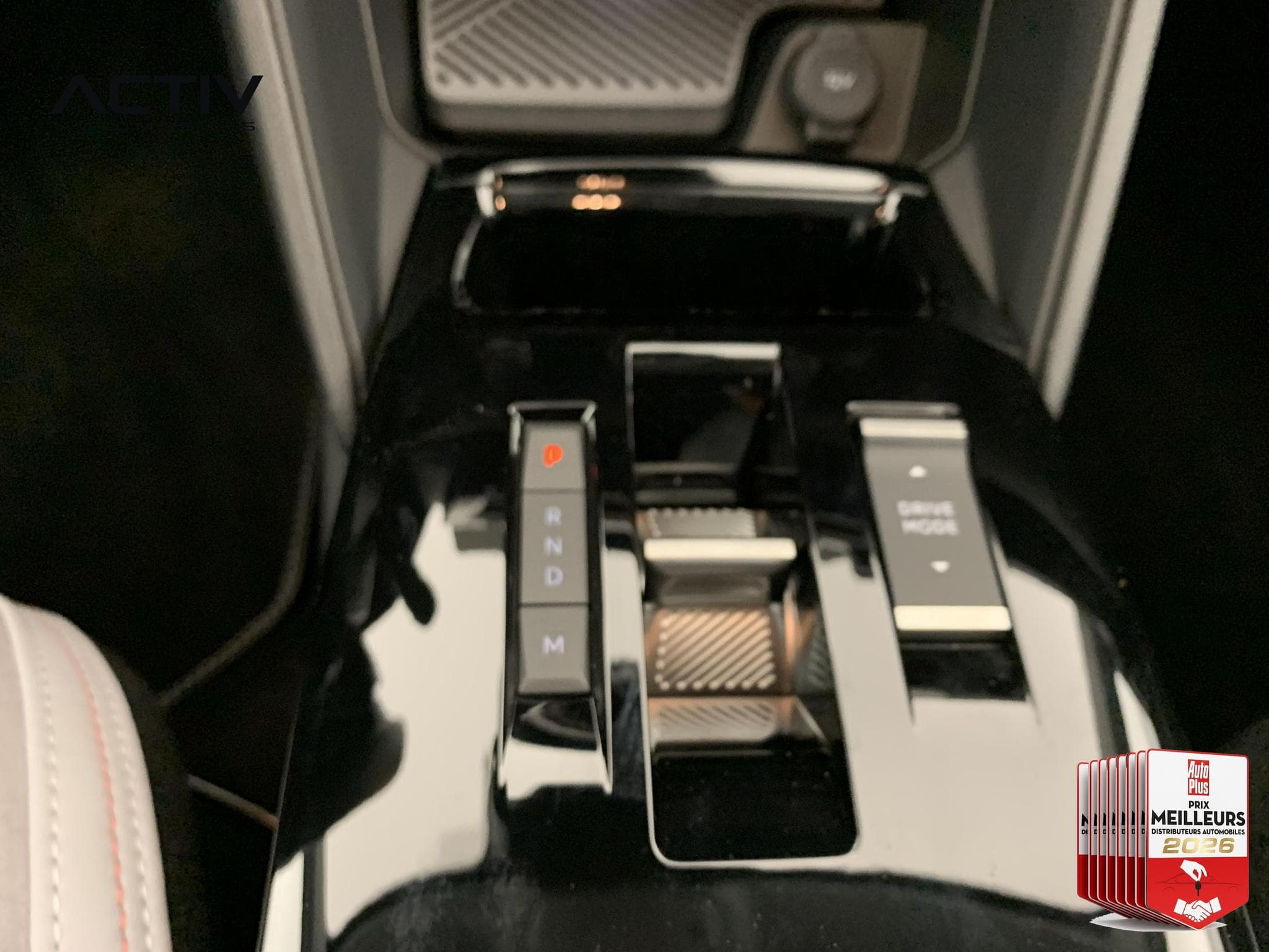 Citroën C4 PureTech 130 EAT8 Max (2025) - Foto 16