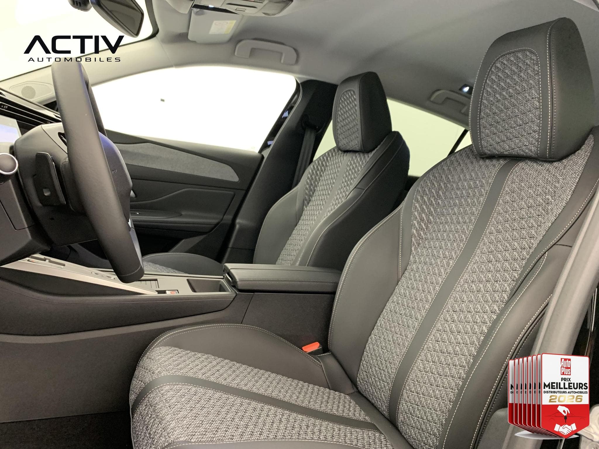 Peugeot 308 BLUEHDI 130CH S&S EAT8 ALLURE (2026) - Foto 19