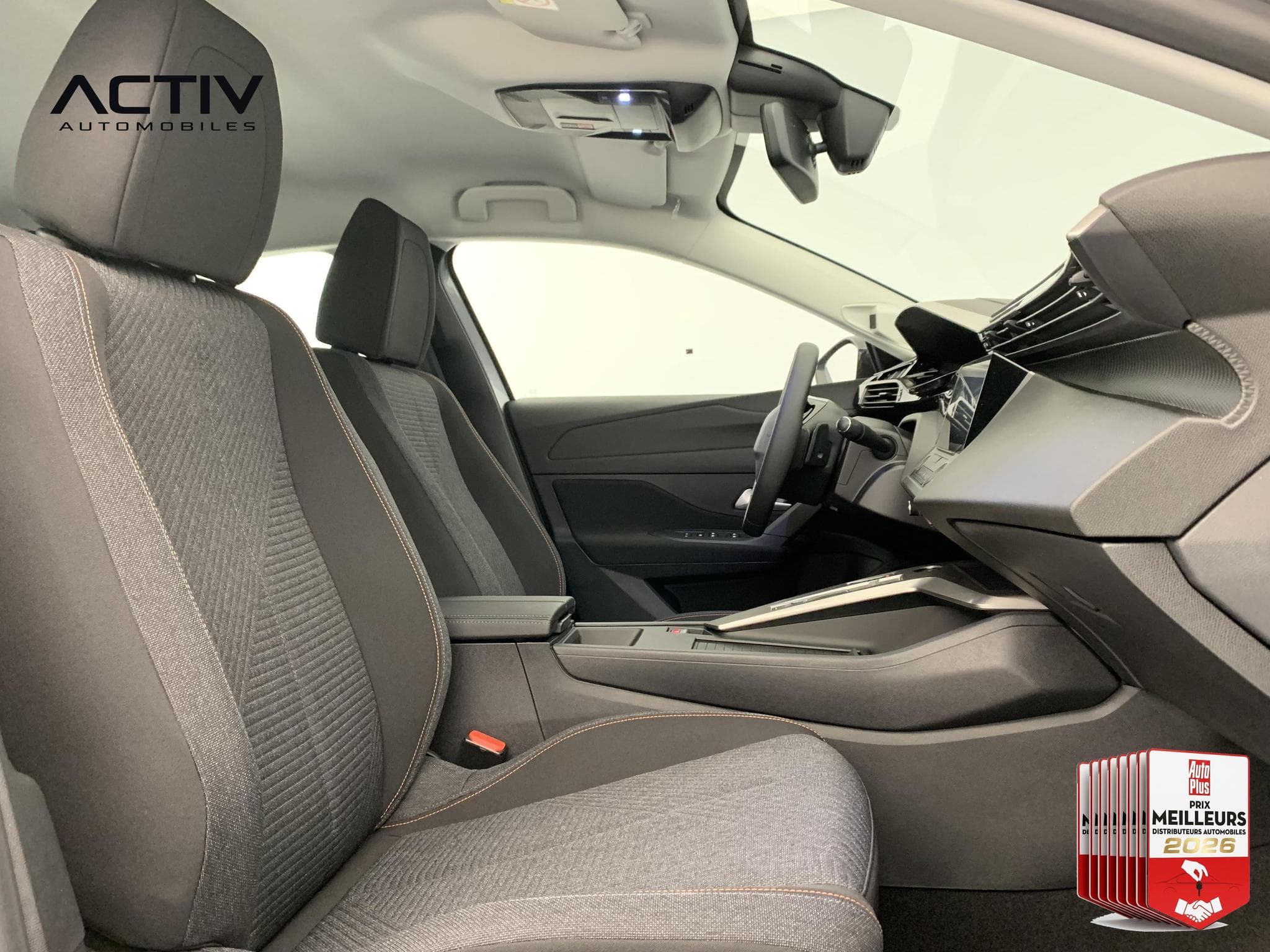 Peugeot 308 BLUEHDI 130CH EAT8 STYLE (2026) - Foto 9