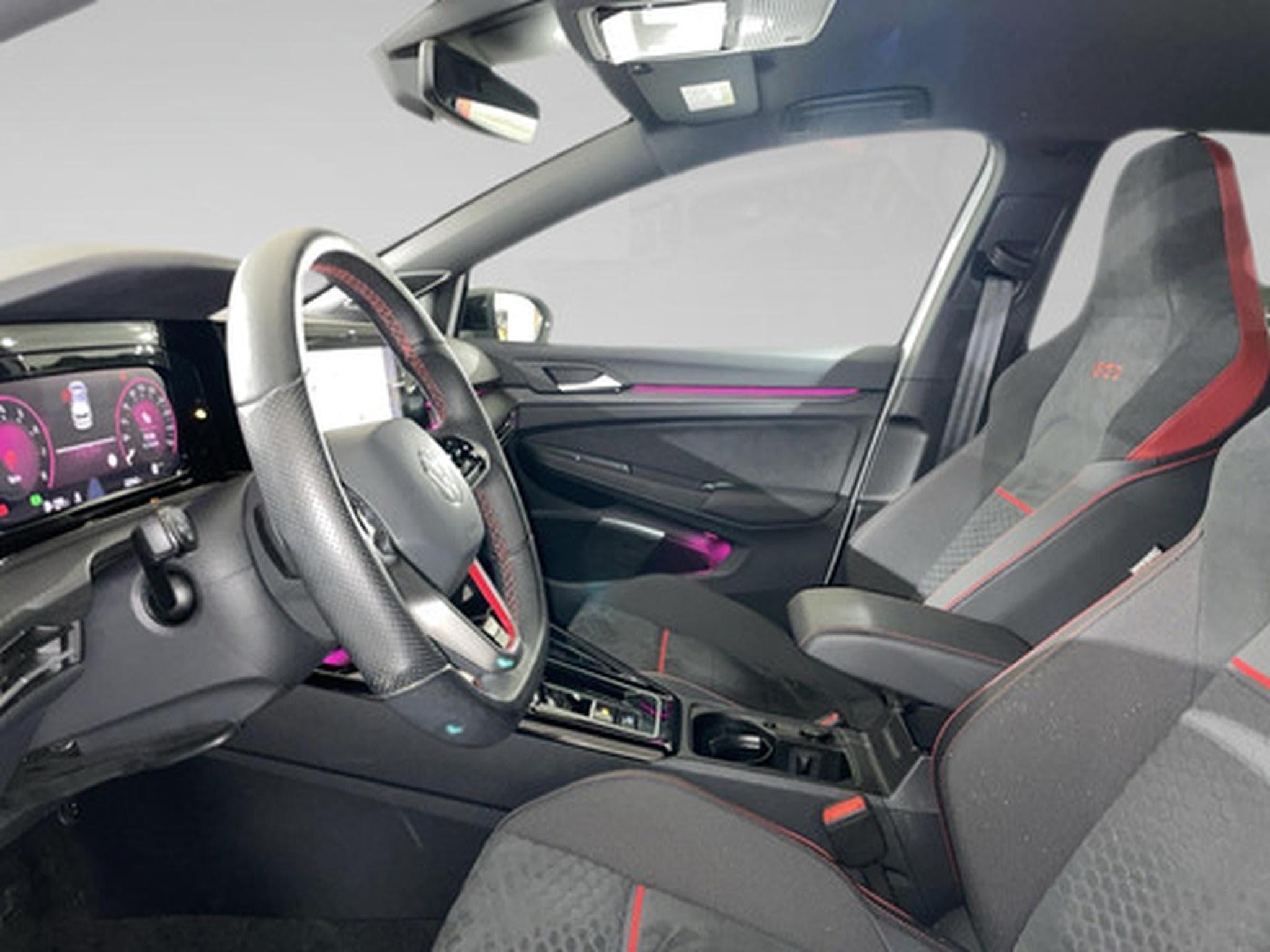 VW Golf VIII 2.0 TSI 221kW GTI Clubsport DSG (2024) - Photo 4