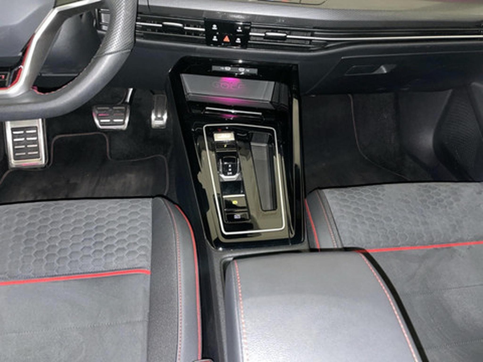 VW Golf VIII 2.0 TSI 221kW GTI Clubsport DSG (2024) - Photo 10