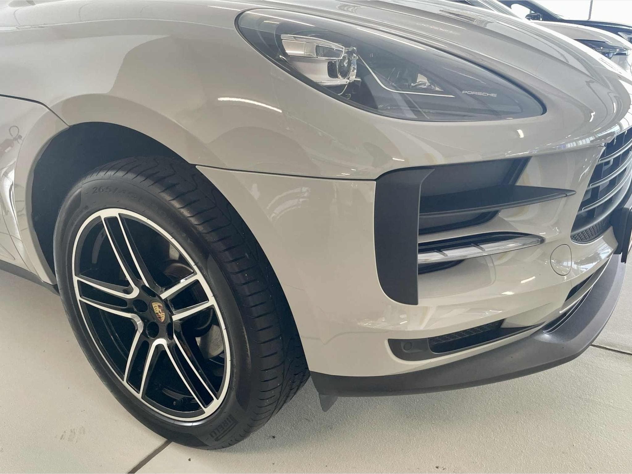 Porsche Macan (2021) - Photo 13