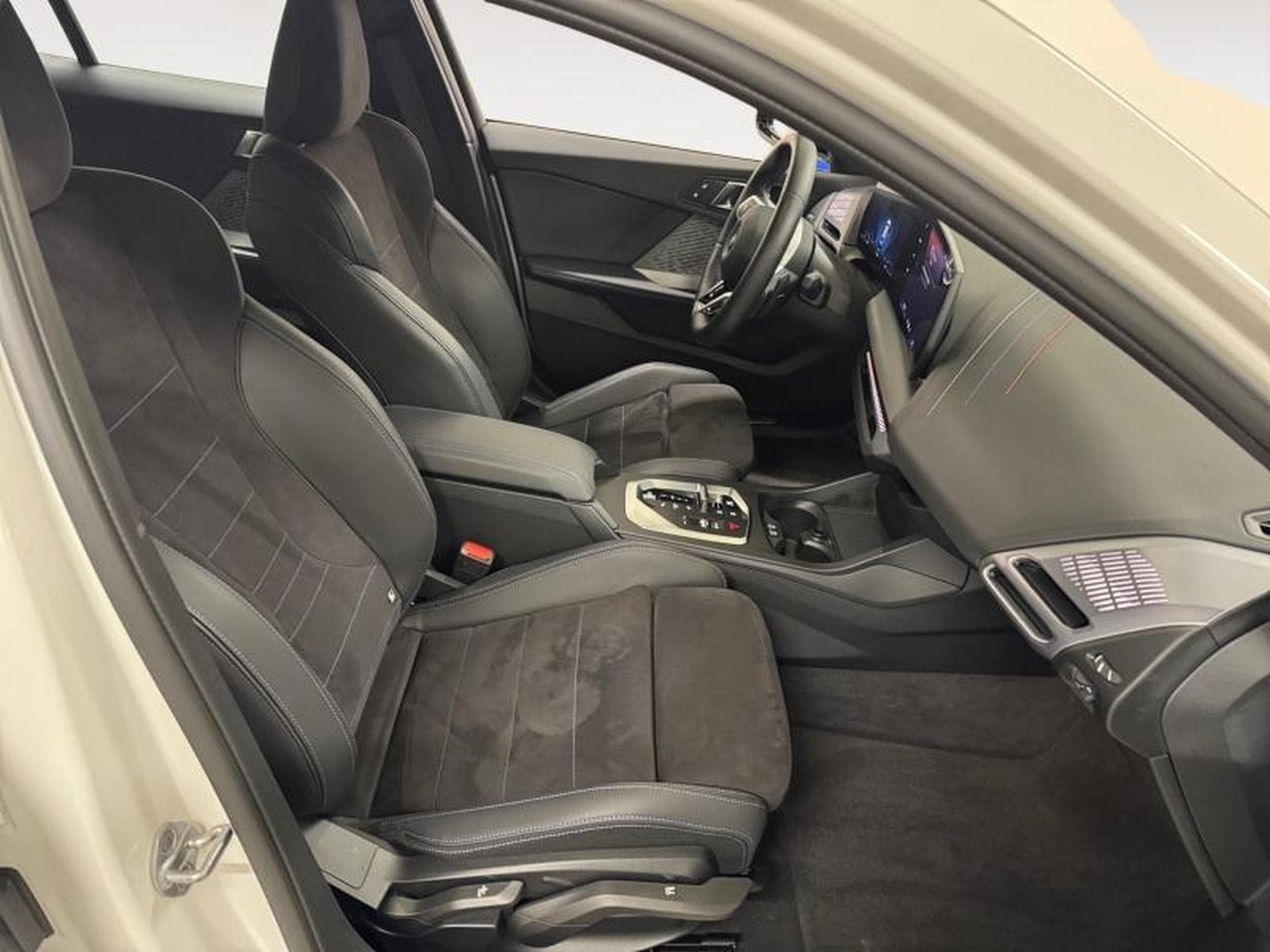 BMW 120 120i (2024) - Photo 5