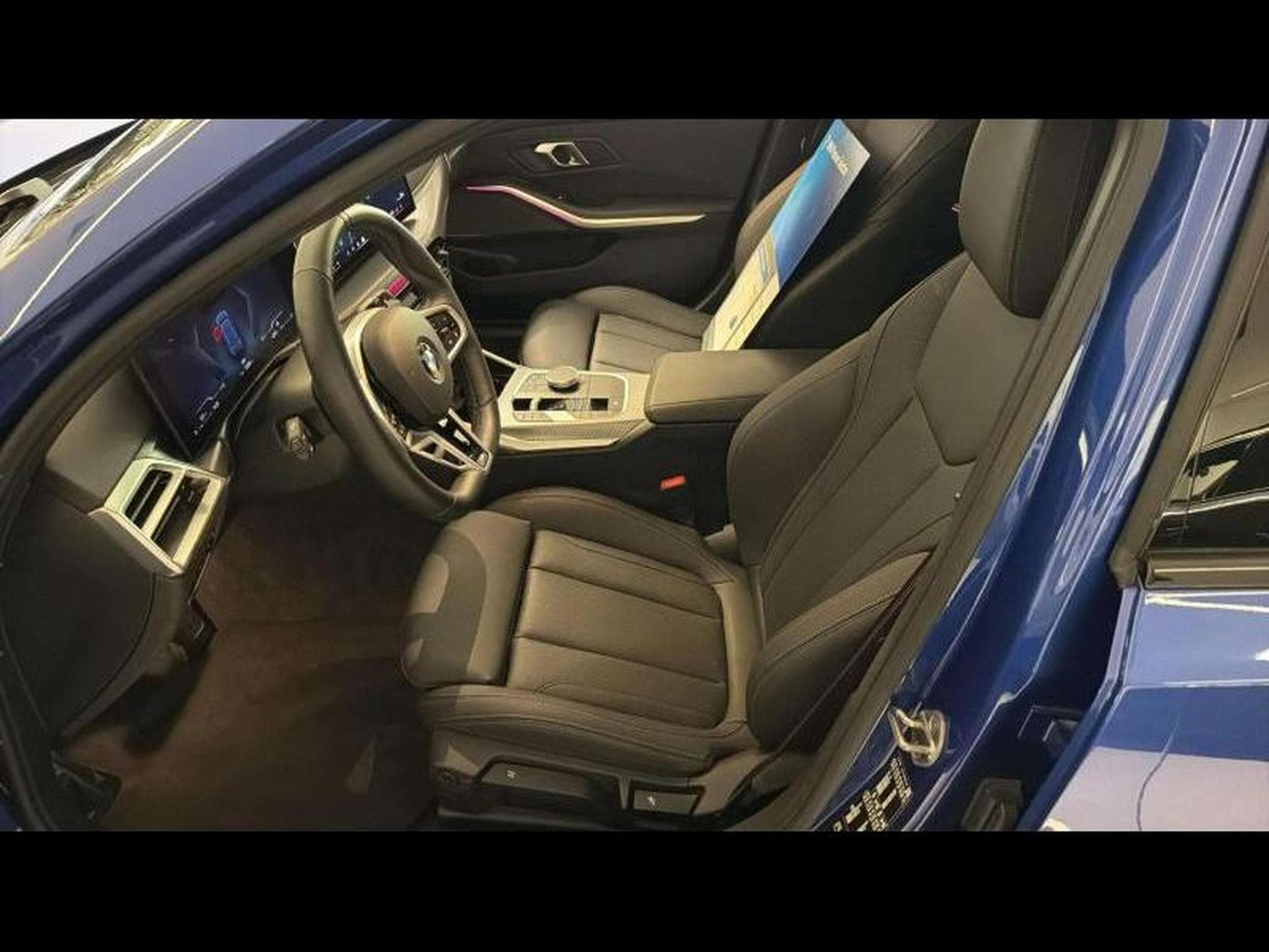 BMW 320 PACK M PRO (2026) - Photo 6