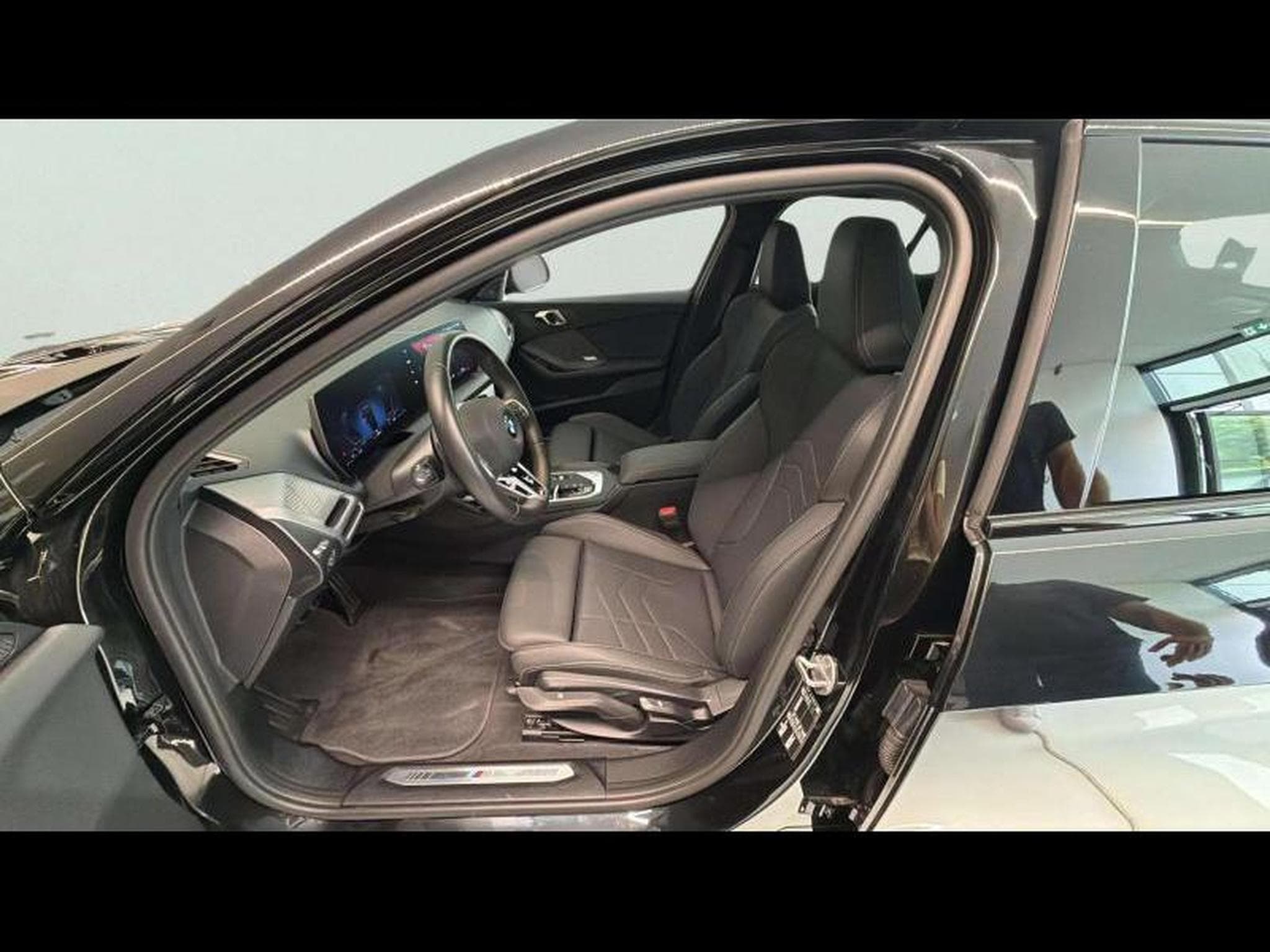 BMW 120 PACK M (2026) - Photo 6