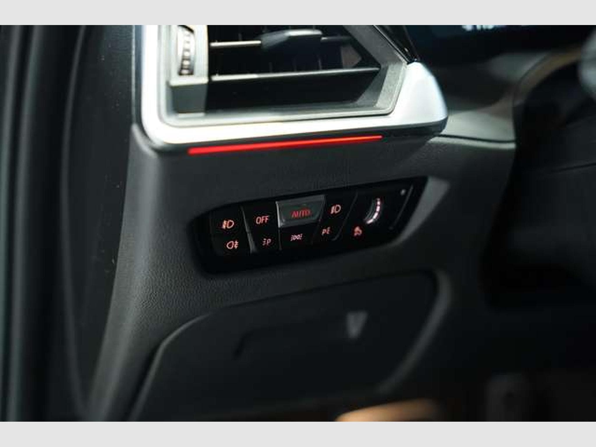 BMW 330 d M Sportpaket *19 *H-UP *GSD *H&K *Laser (2021) - Photo 26