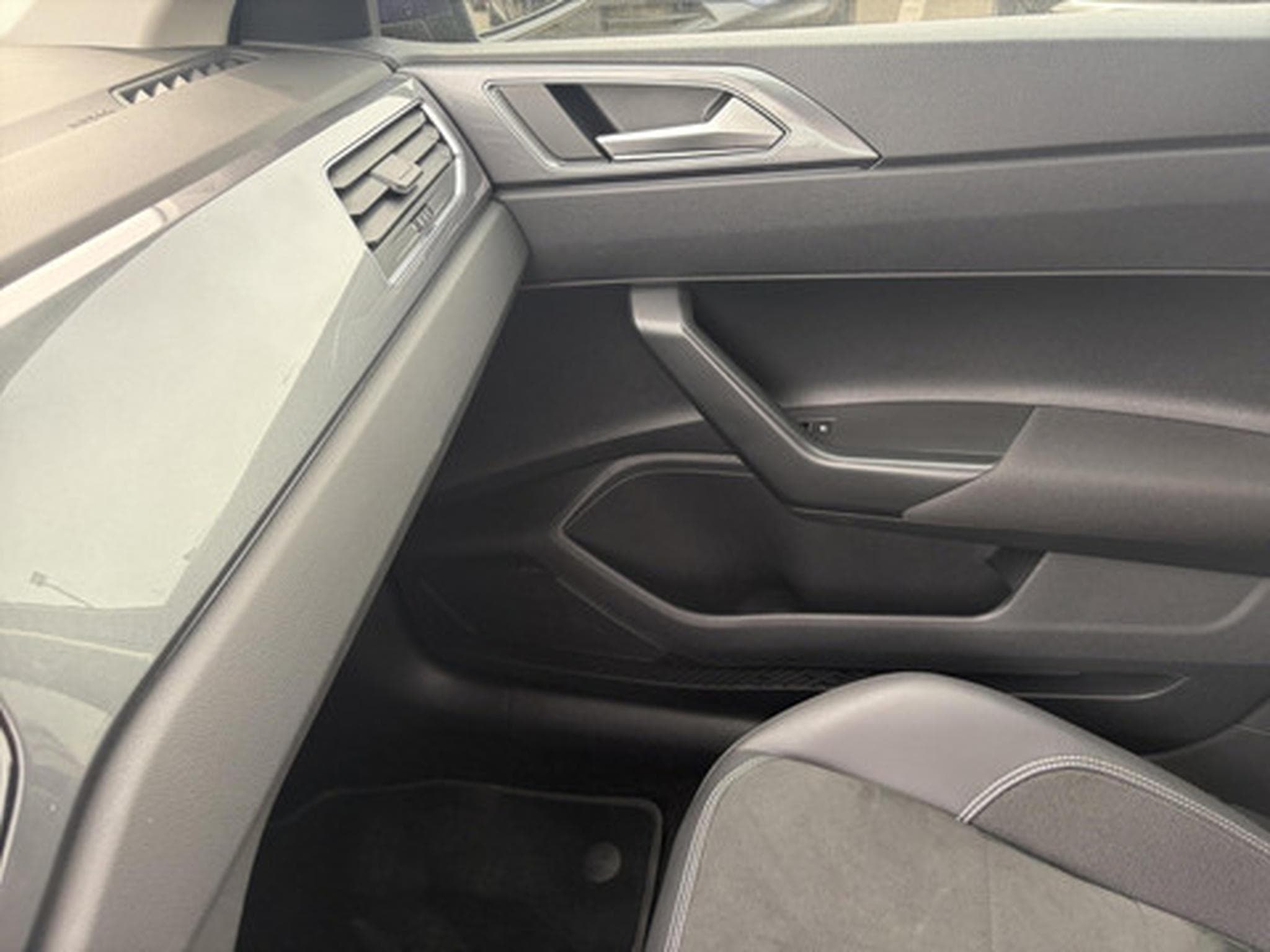 VW Polo 1.0 TSI 70kW STYLE (2022) - Photo 21