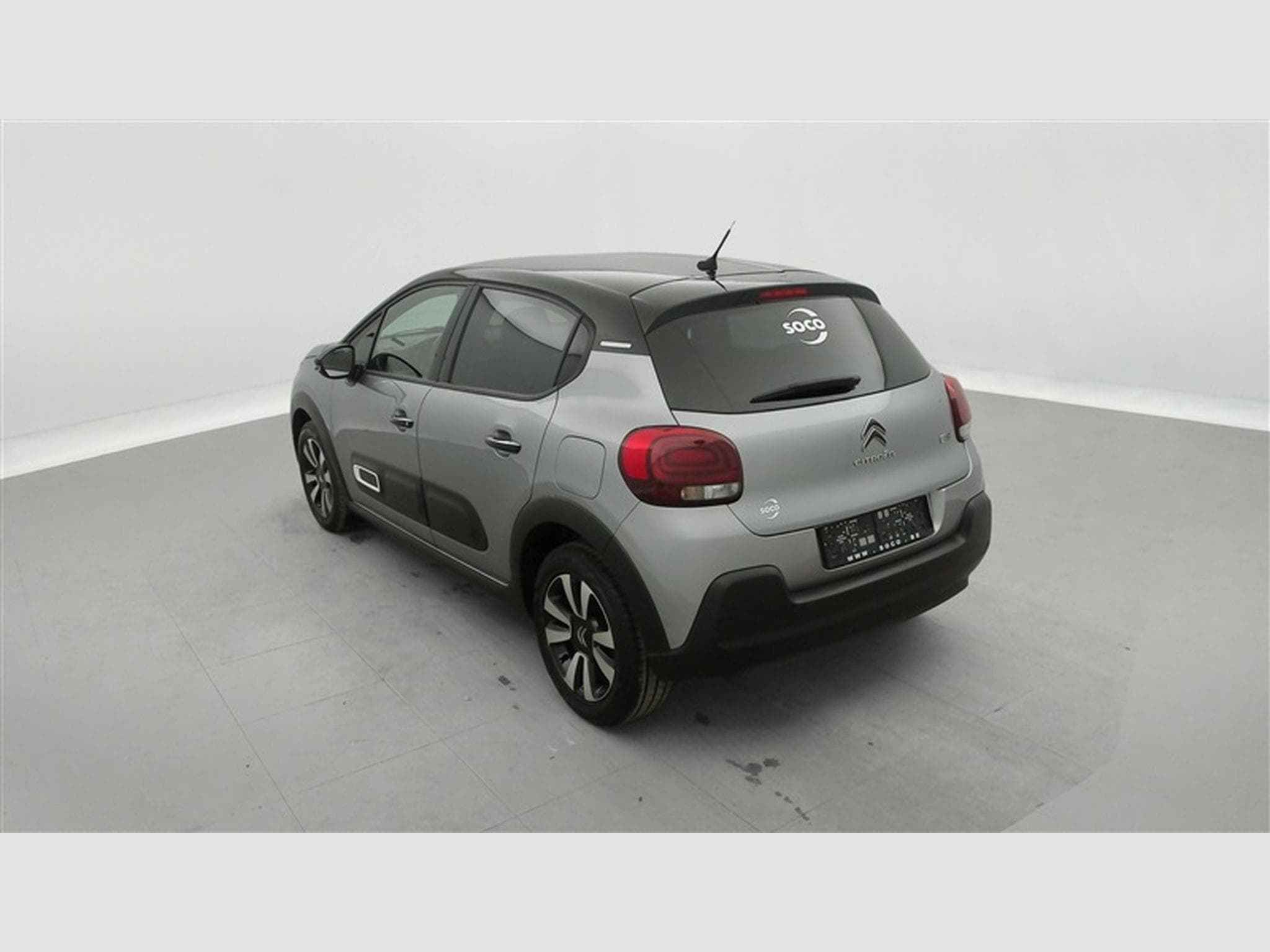 Citroen C3 1.2i PureTech Shine CARPLAY / FULL LED / JA 16" (2023) - Photo 2