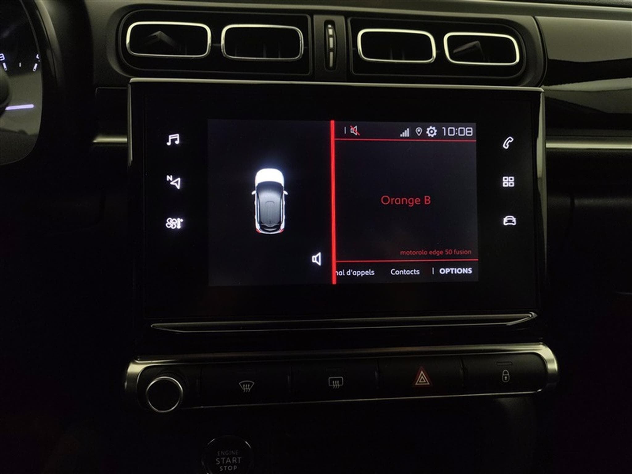Citroen C3 1.2i PureTech Shine CARPLAY / FULL LED / JA 16" (2023) - Photo 17