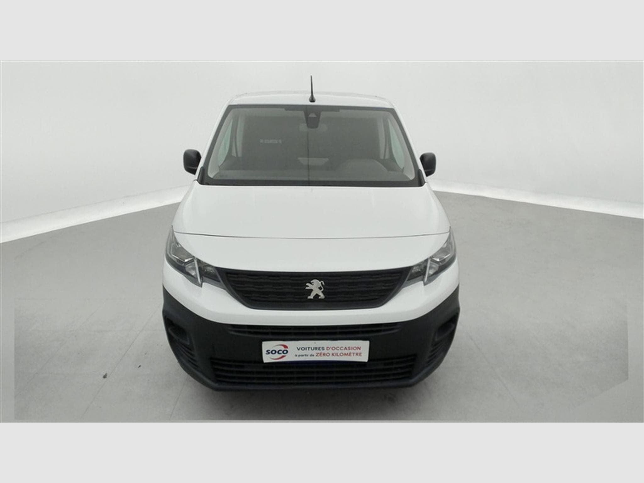Peugeot Partner 1.2 PureTech 110Cv M 3Pl NAVI / CARPLAY / PDC (2023) - Photo 4