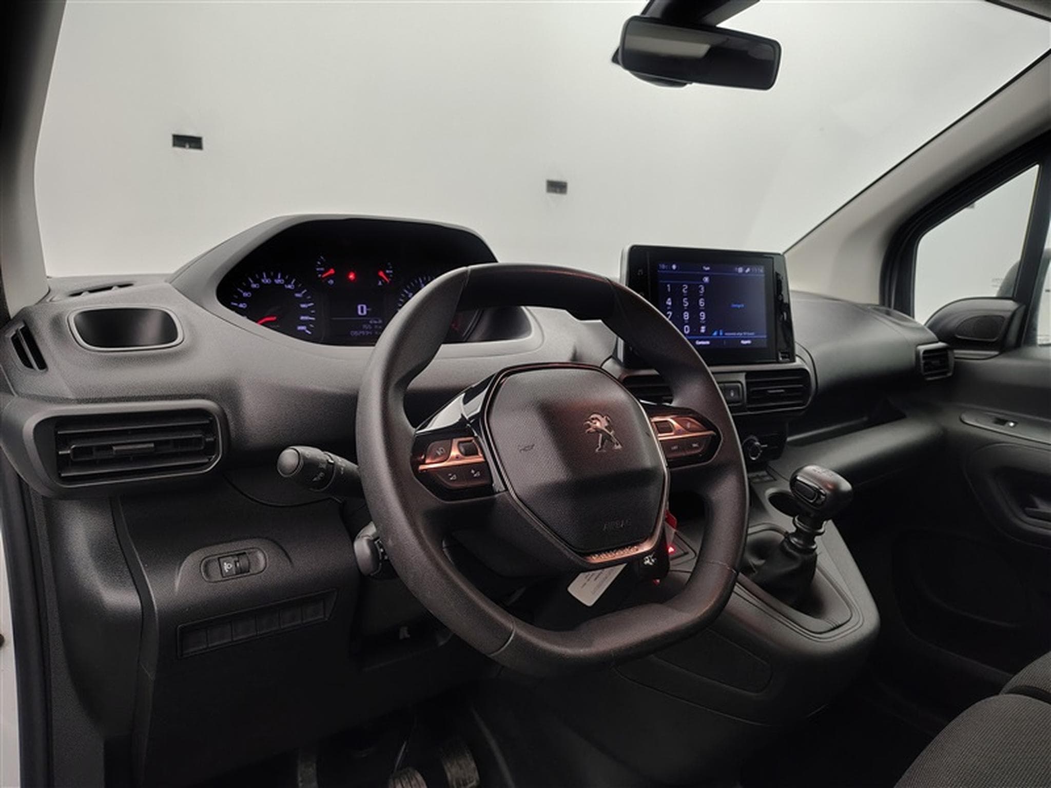 Peugeot Partner 1.2 PureTech 110Cv M 3Pl NAVI / CARPLAY / PDC (2023) - Photo 8