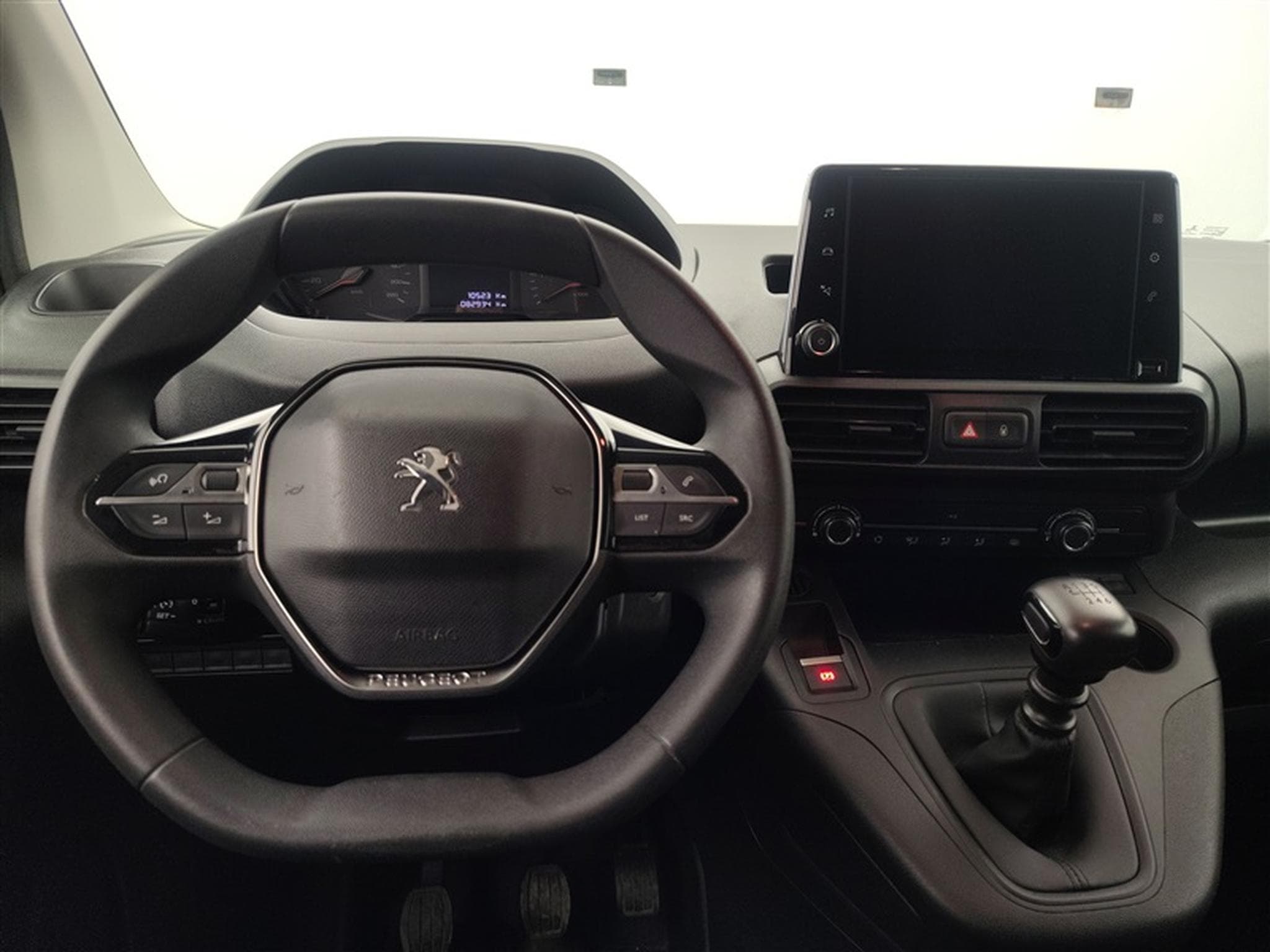 Peugeot Partner 1.2 PureTech 110Cv M 3Pl NAVI / CARPLAY / PDC (2023) - Photo 9