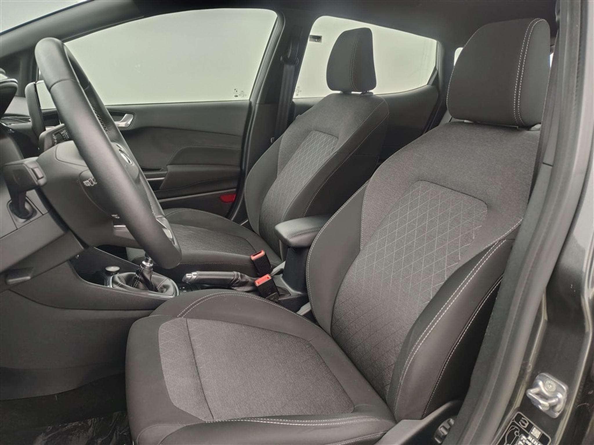 Ford Fiesta 1.0 EcoBoost ACTIVE (2020) - Photo 7