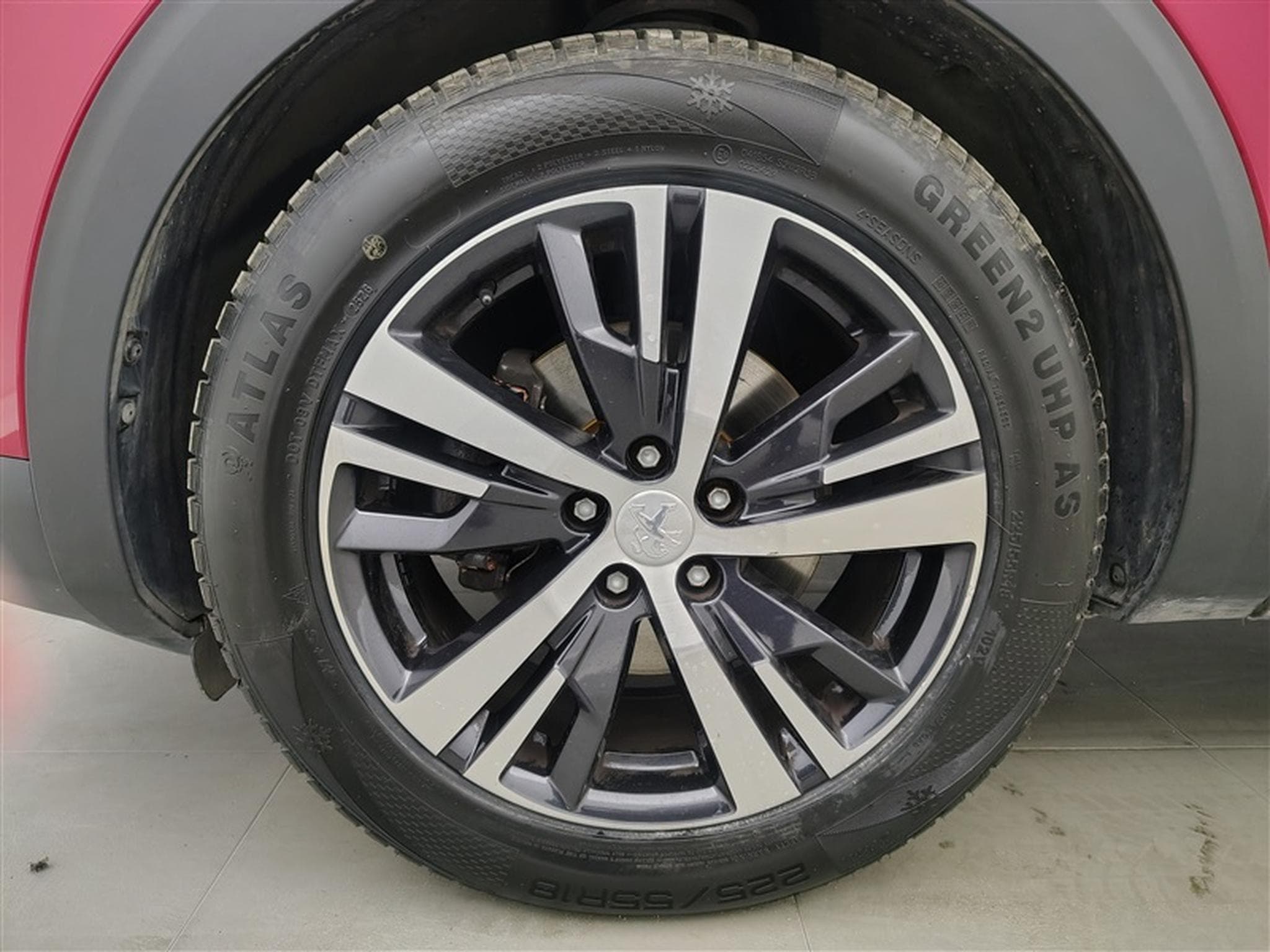 Peugeot 5008 1.2 PureTech 130Cv Allure Pack 7PL/ S-CUIR / NAVI / FULL LED (2020) - Photo 6